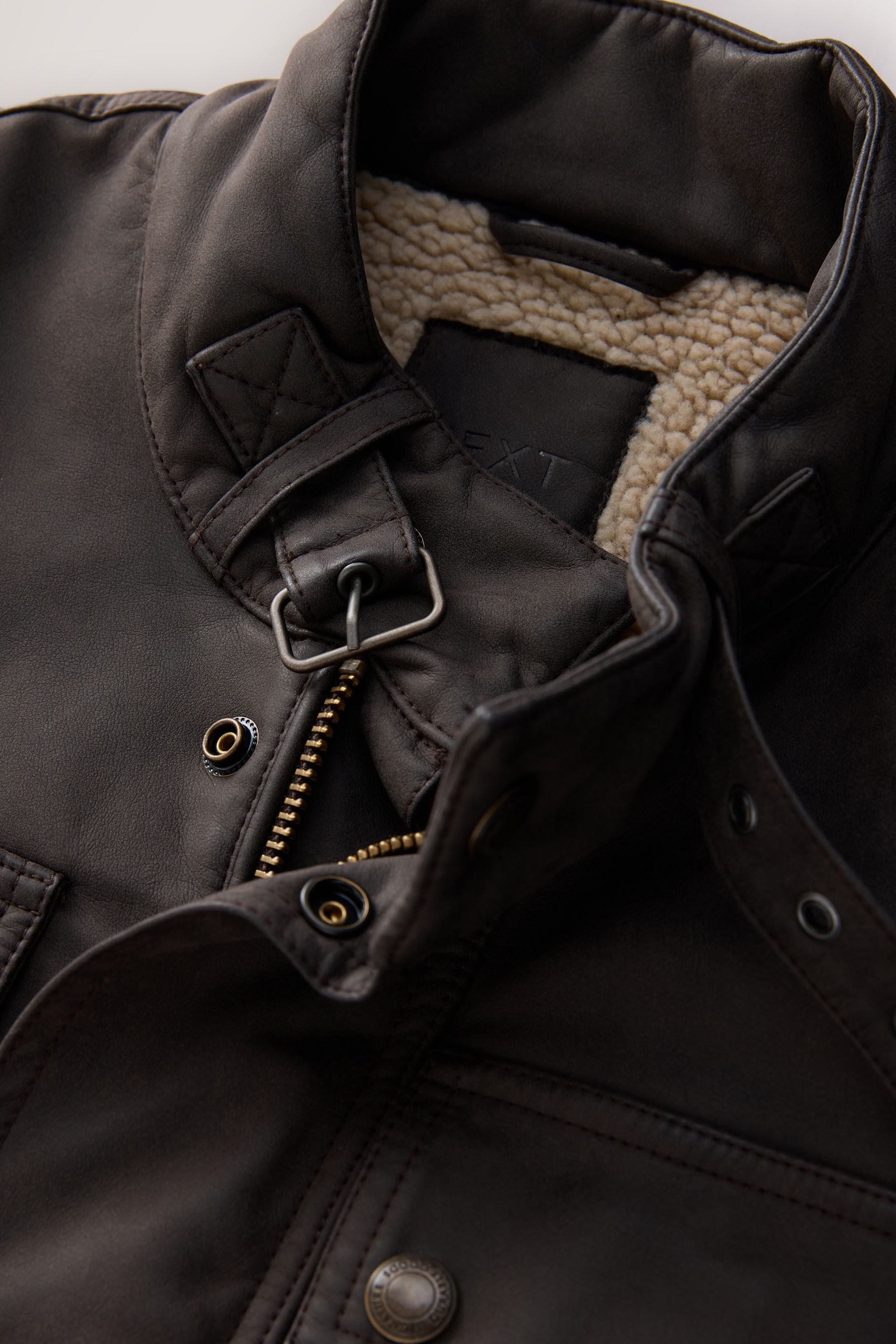 Next Bikerjacke Kunstleder-Bikerjacke mit 4 Taschen und Borgfutter (1-St) – Bild 3 von 5