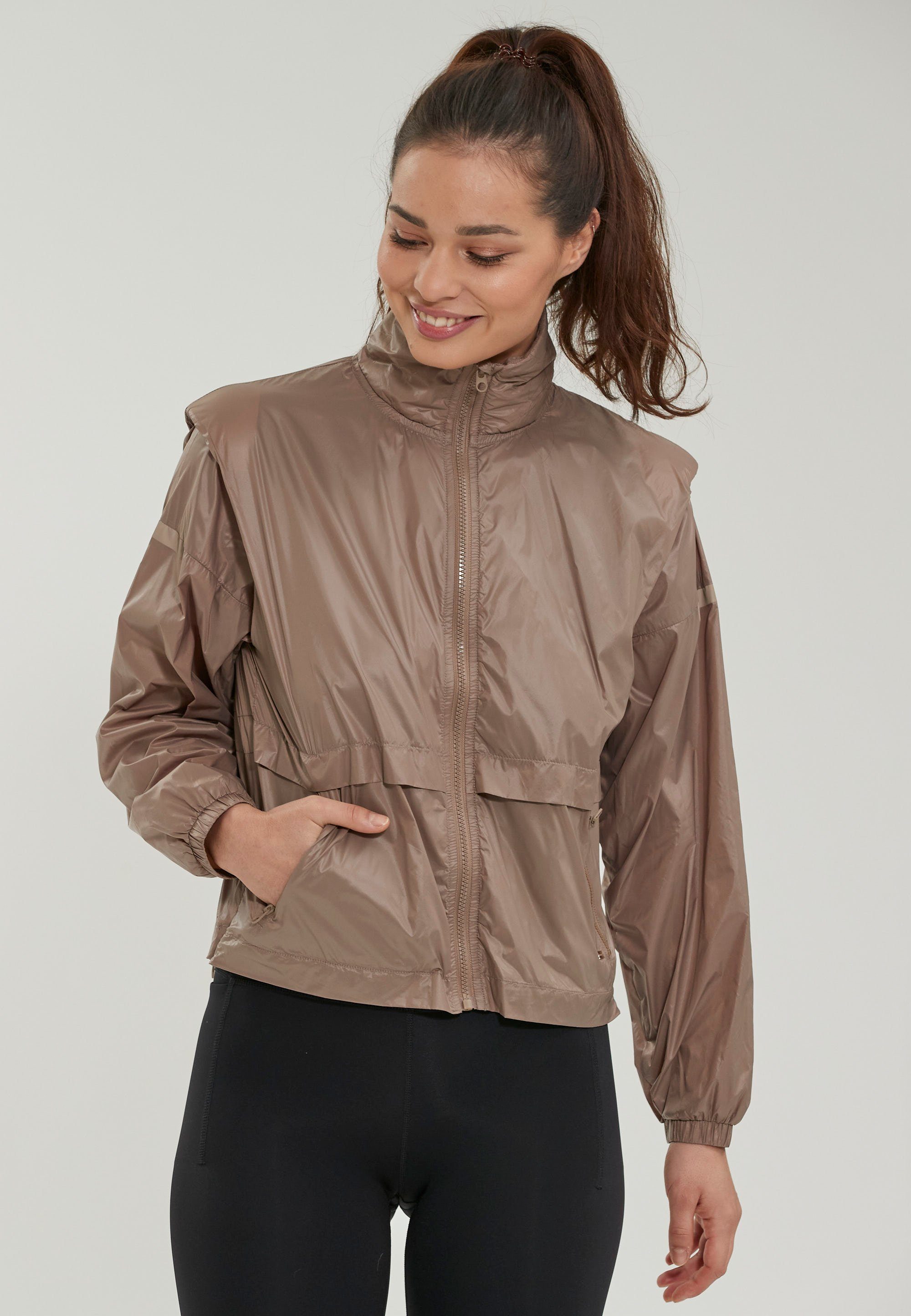 ATHLECIA Laufjacke Korlily mit Reflektoren