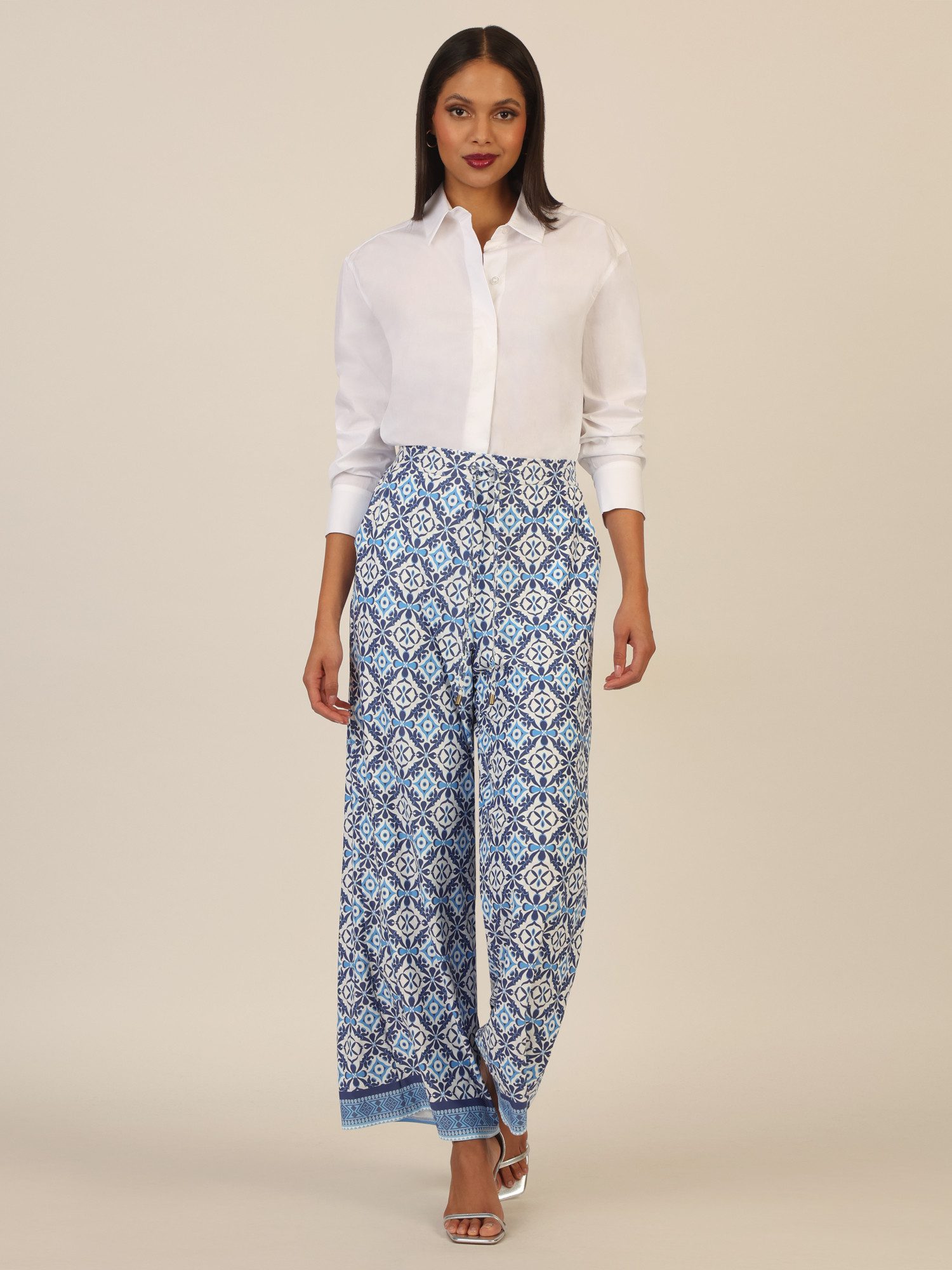 mint & mia Stoffhose mit Allover-Muster günstig online kaufen