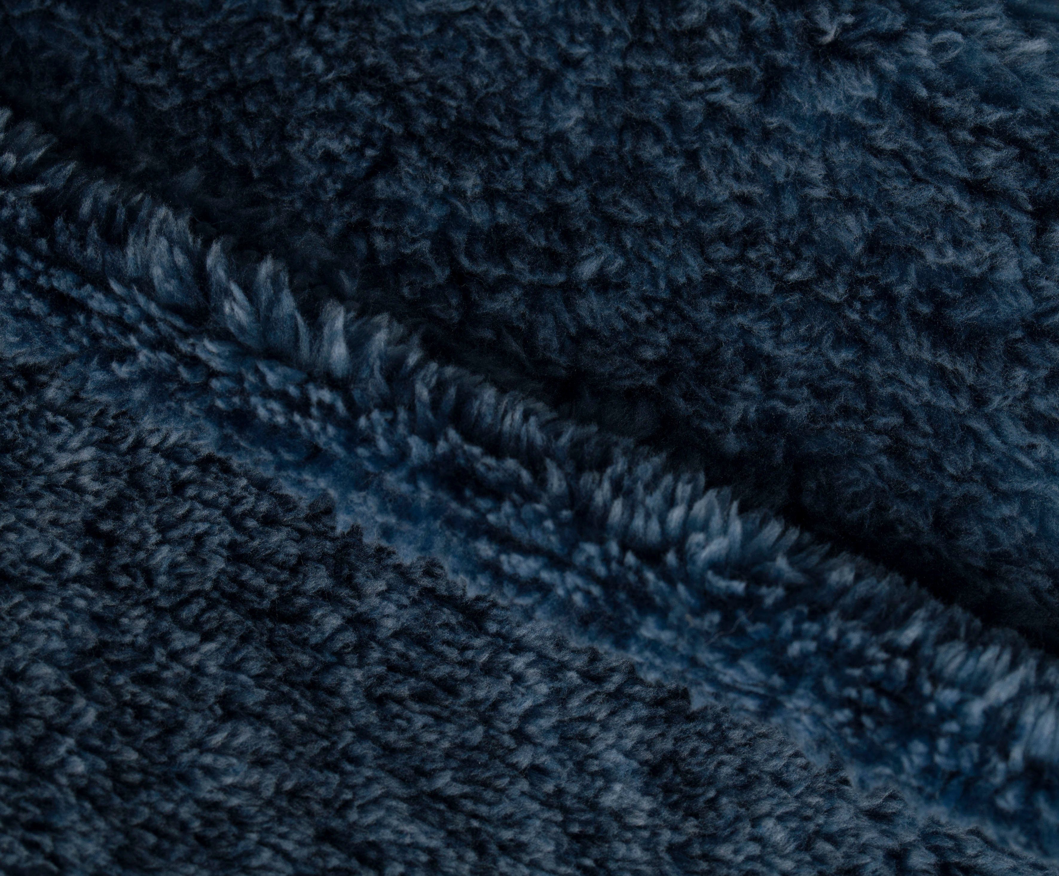 Wohndecke Alaska, Gözze, marmorierte dunkelblau Optik, kuschelig