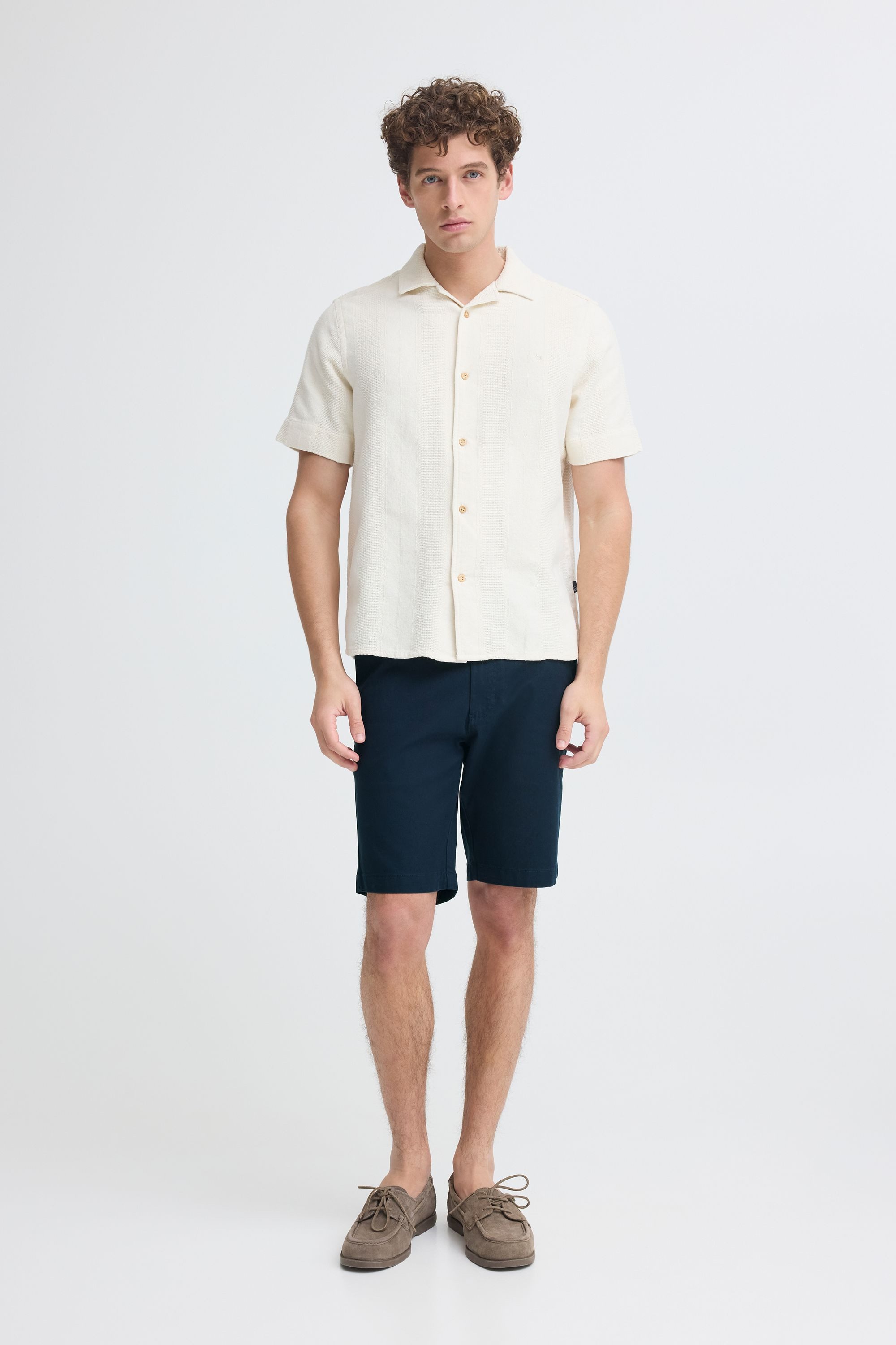 Kronstadt Chinoshorts KSVestmill Moderne Chinoshorts mit Tunnelzug und Kordel