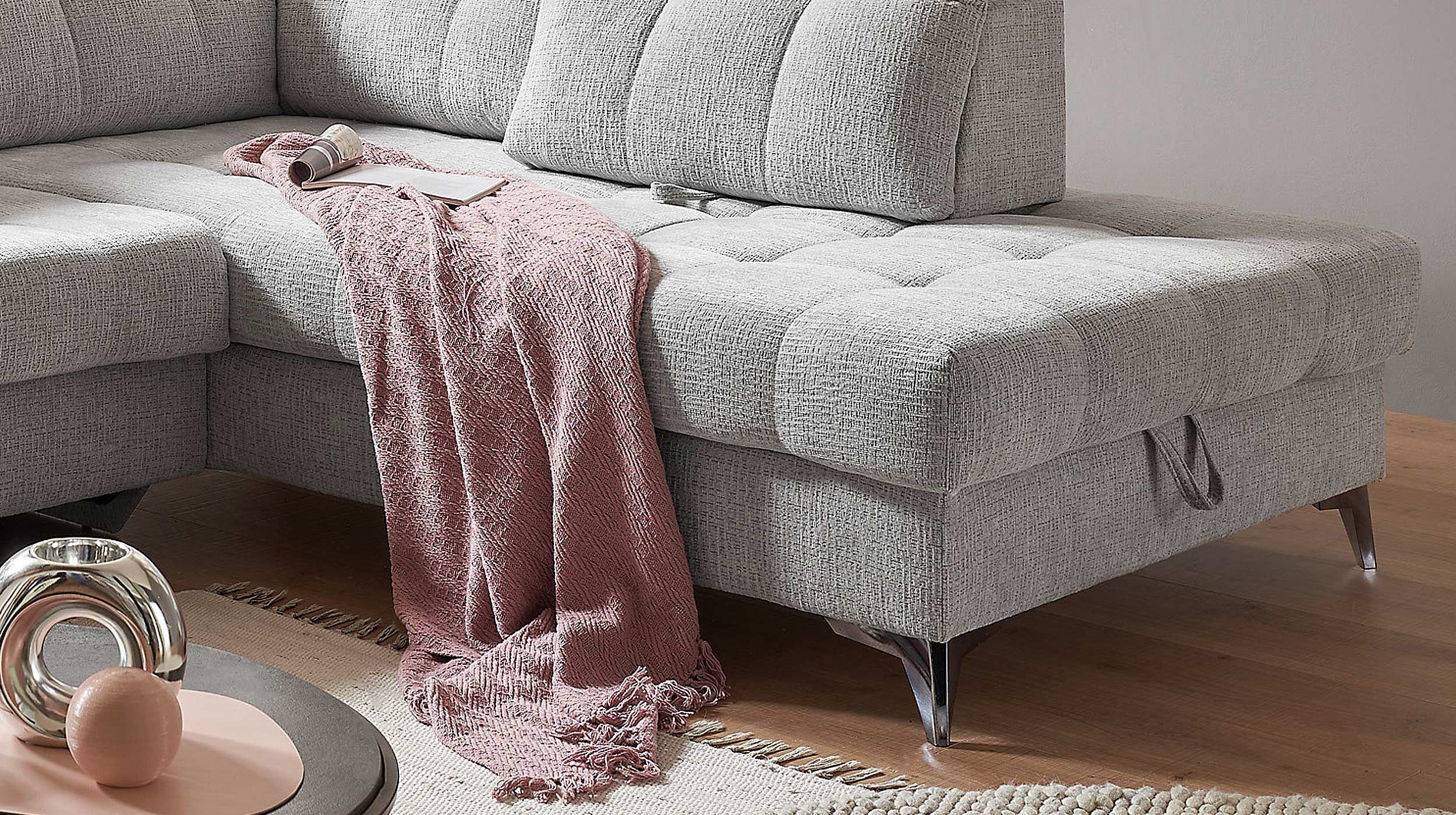 Massivart® Ecksofa Chenille hellgrau 289 cm / Nosagfederung / Bettkasten / VARADERO, elektr. Sitztiefenverstellung · frei im Raum stellbar
