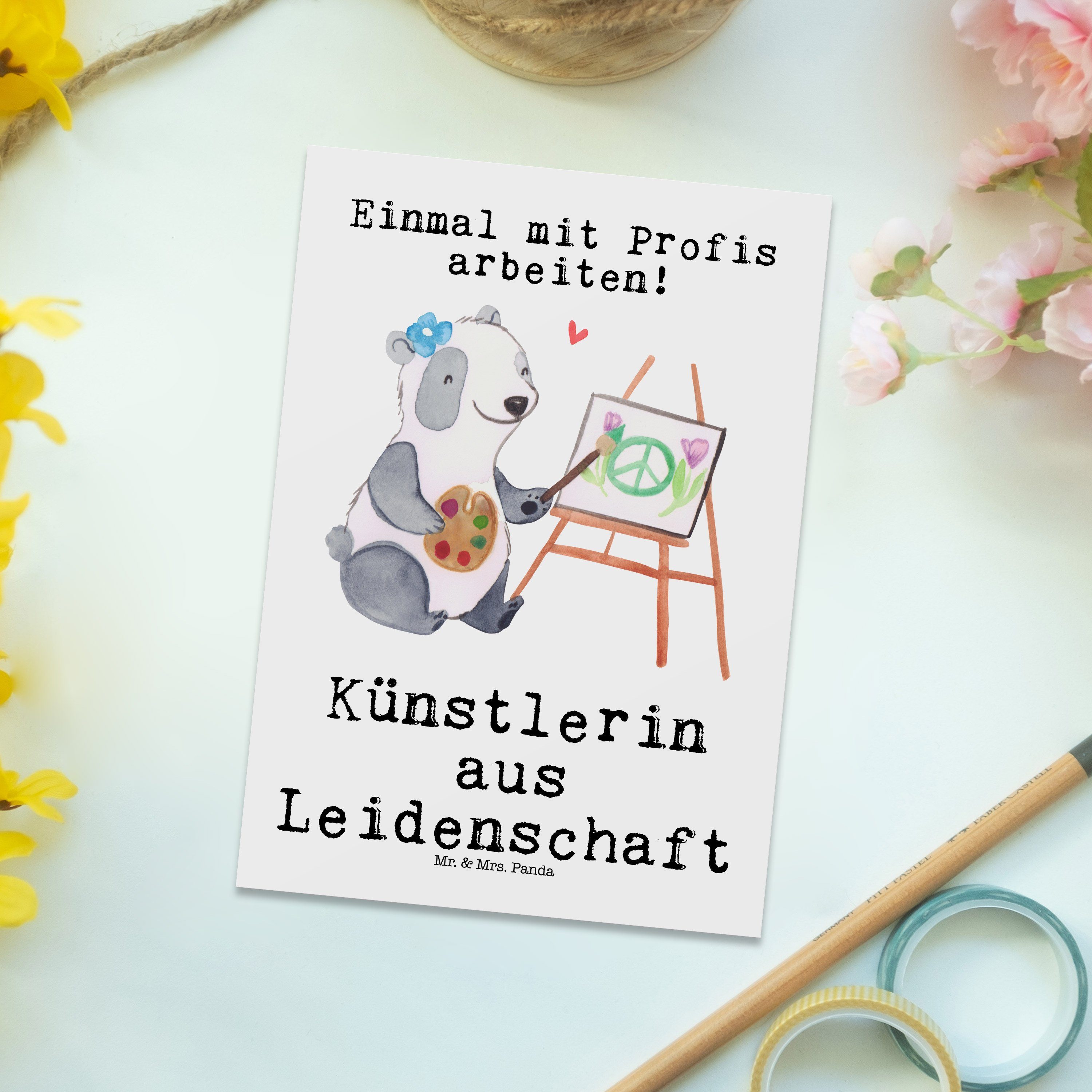 Panda Mr. Geschenkk - Kunstschule, Geschenk, aus - Postkarte Weiß & Mrs. Leidenschaft Künstlerin