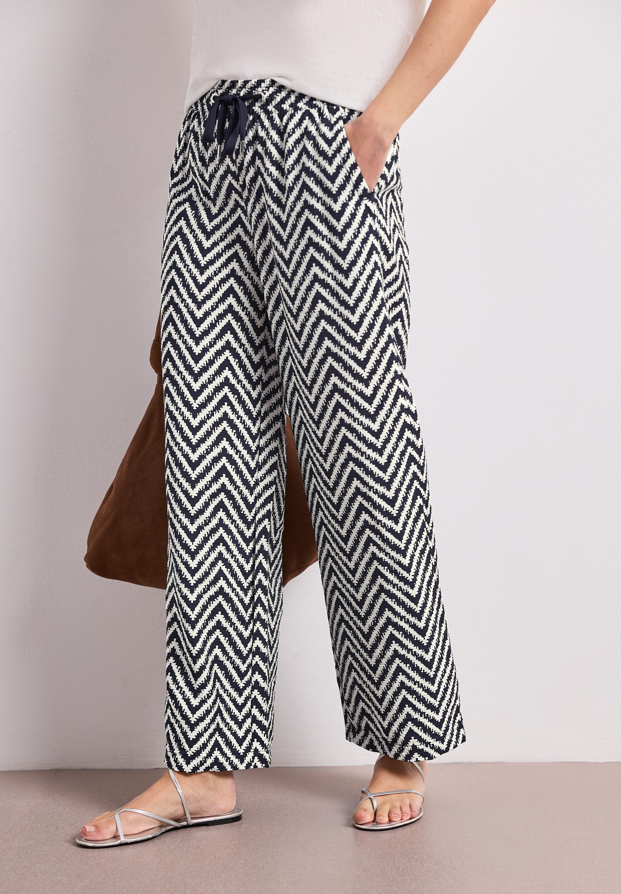 STREET ONE Stoffhose High Waist