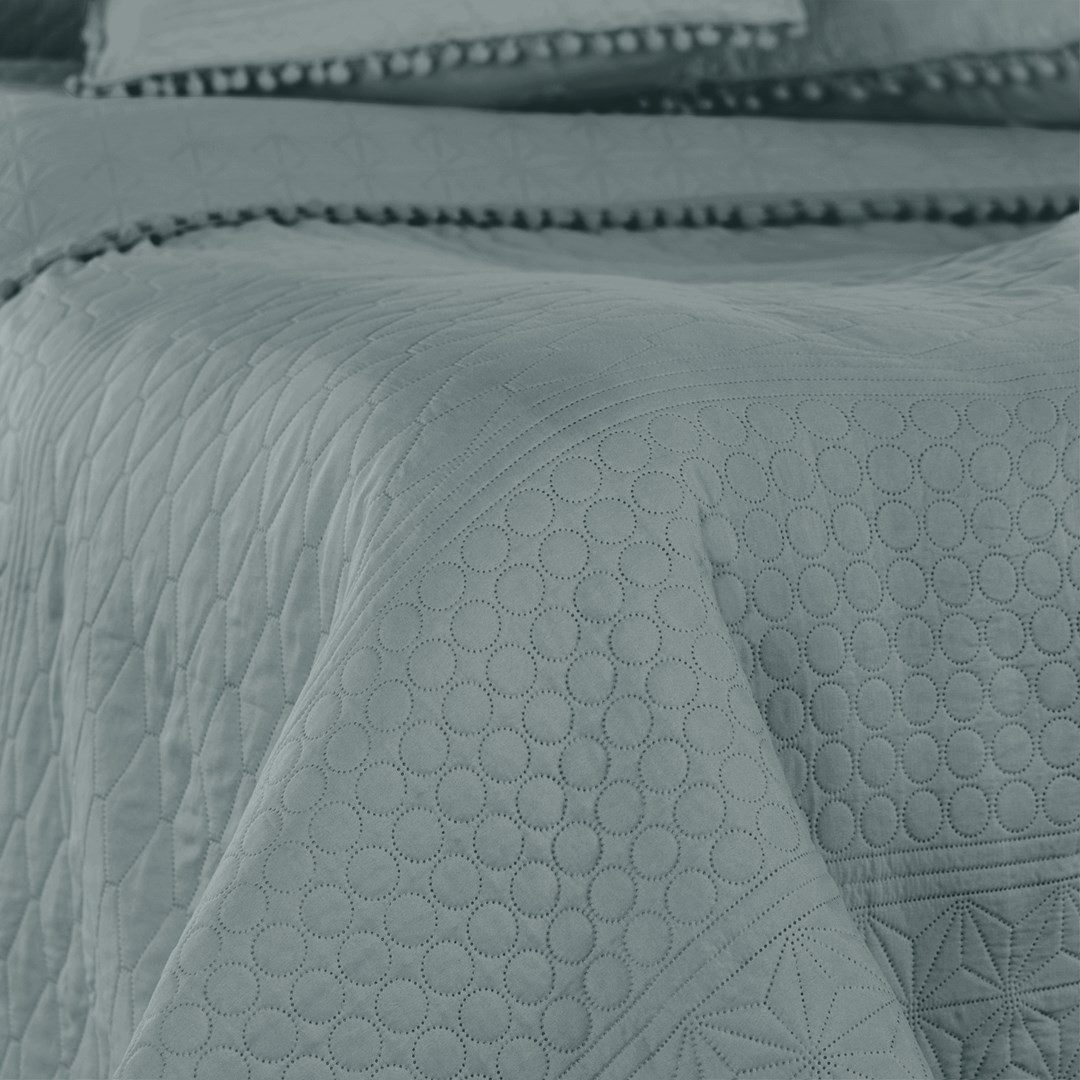 texpot Tagesdecke Wohndecke Pompons und Steppung Wendefunktion – Bild 2 von 2