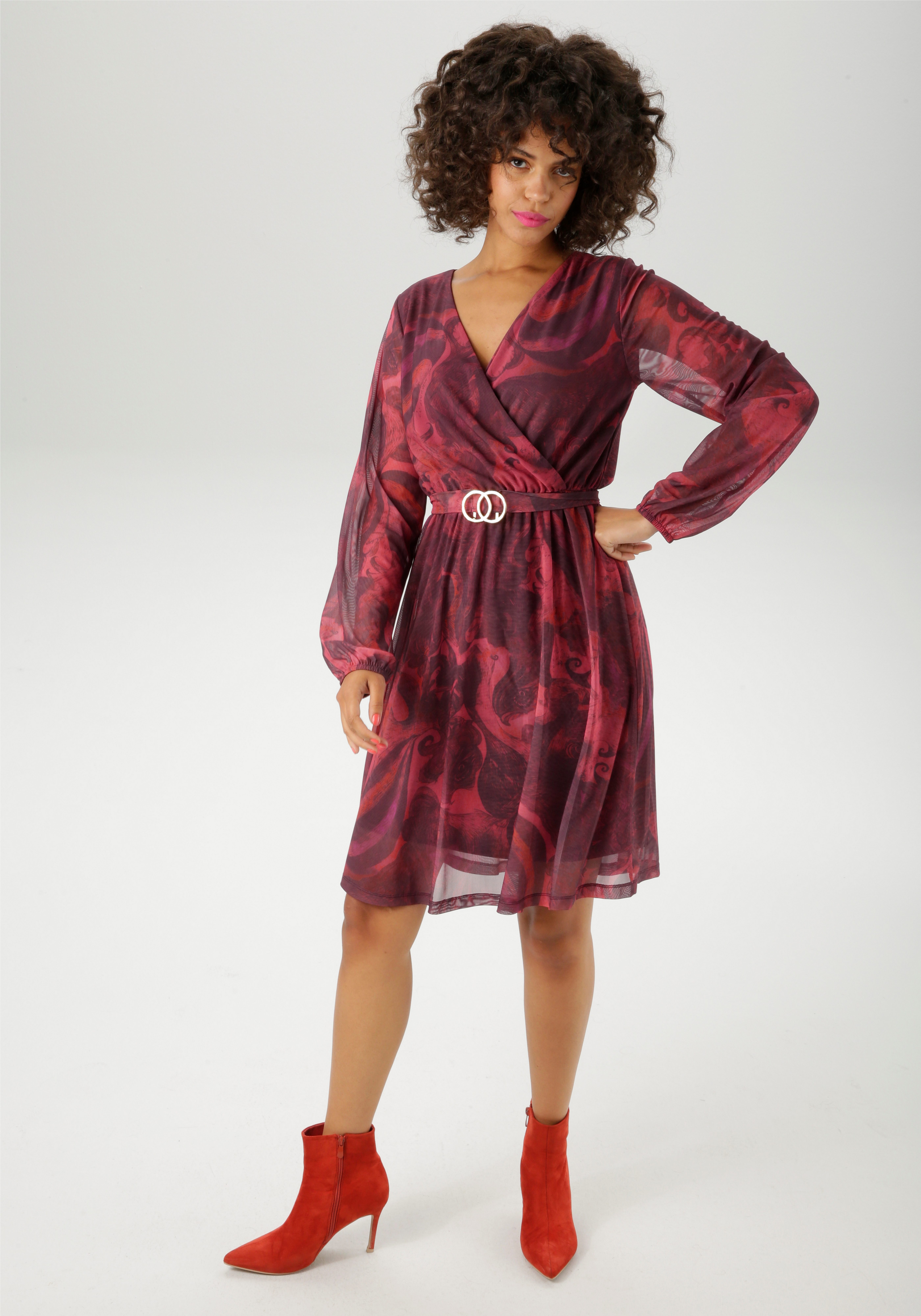 Aniston CASUAL Blusenkleid mit dekorativer Brosche günstig online kaufen
