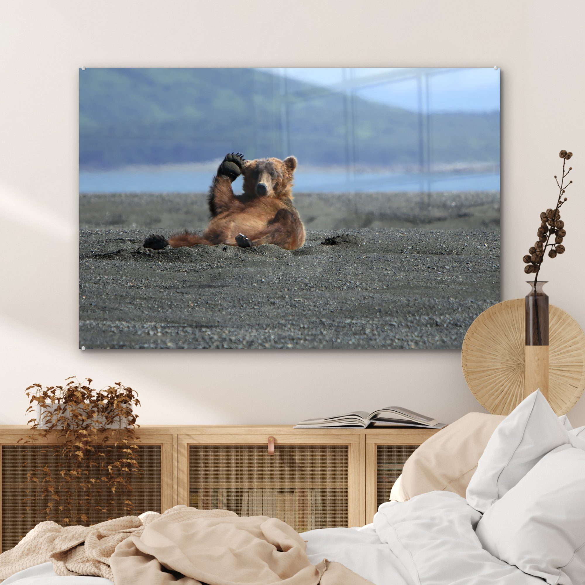 Bild Schlafzimmer St), & Grizzlybären, Wohnzimmer Acrylglasbild Pfote seine eines MuchoWow Acrylglasbilder (1 hebt, der