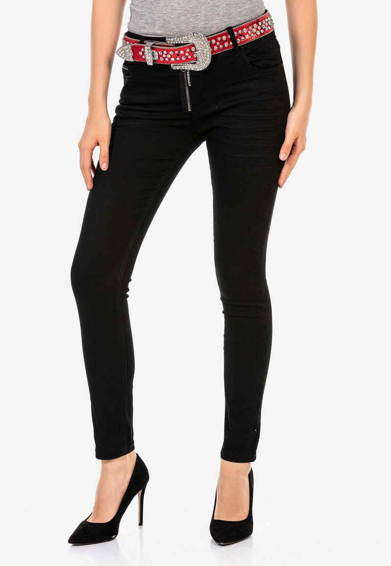 Cipo & Baxx Slim-fit-Jeans in figurbetontem Slim Fit-Schnitt