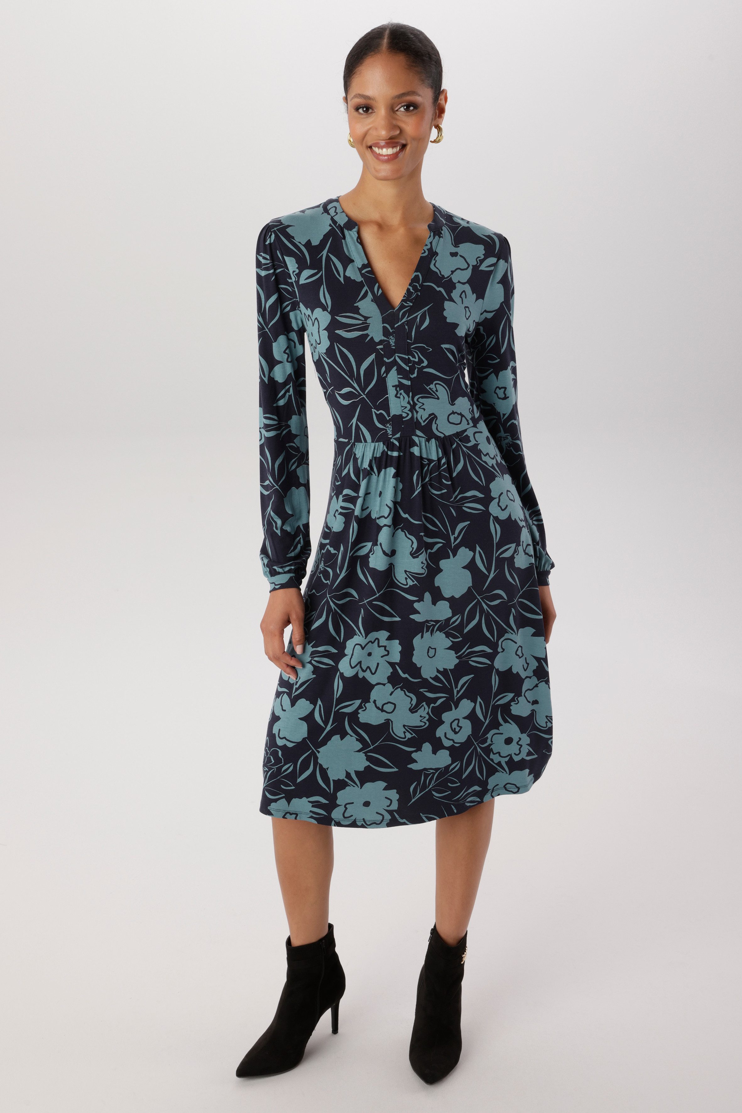 Aniston SELECTED Jerseykleid mit zwei Eingriffstaschen - NEUE KOLLEKTION. € 49,99, (€ 49,99 pro 1 Stk).