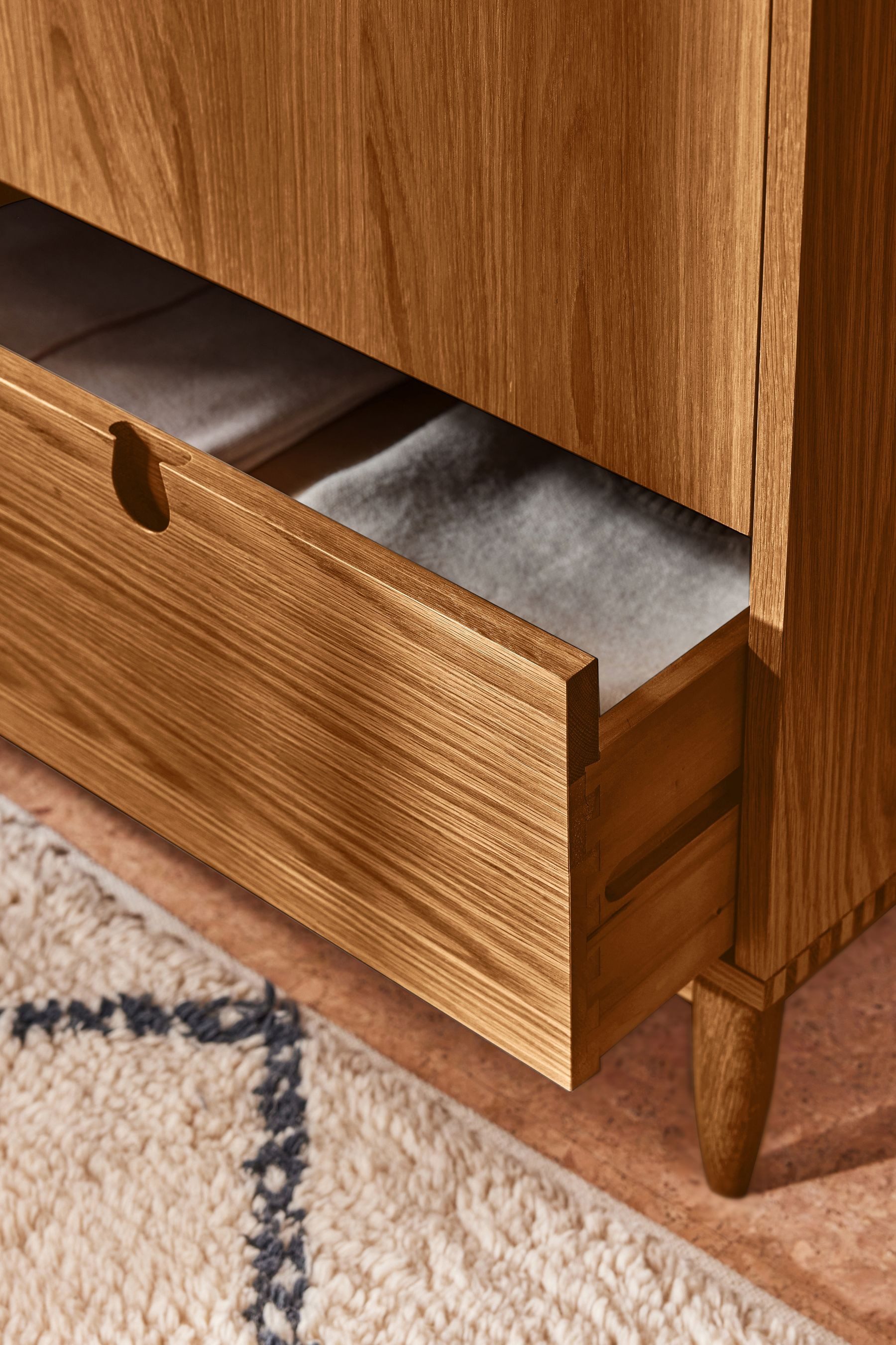 MADE Kleiderschrank MADE.COM Penn Kleiderschrank (1-St)
