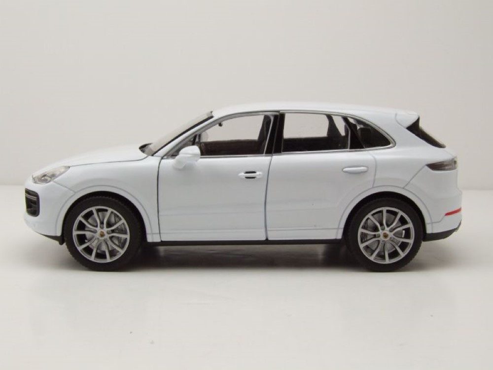 Welly Modellauto Porsche Cayenne Turbo 2018 weiß, Maßstab 1:24