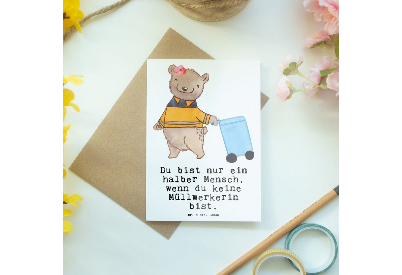 Thumbnail - Mr. & Mrs. Panda Grußkarte Müllwerkerin Herz - Weiß - Geschenk, Kollegin, Müllentsorgerin, Gebur, Einzigartiges Design