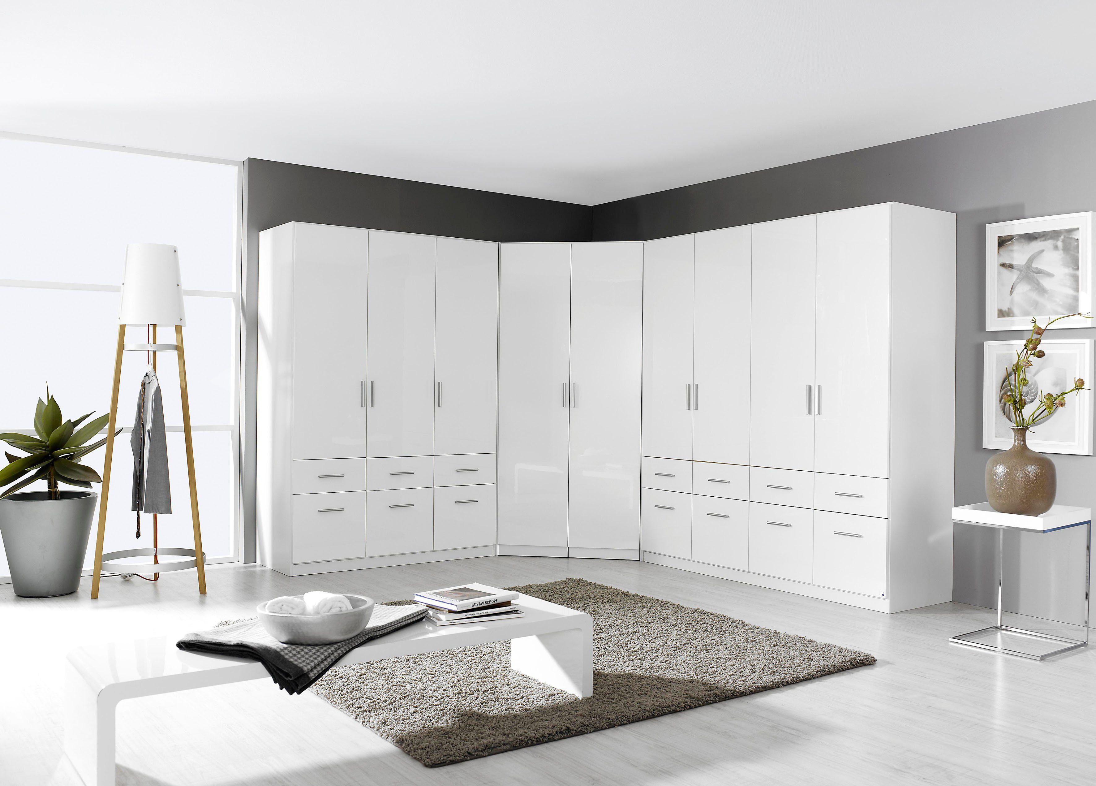 rauch Eckkleiderschrank Kleiderschrank Schrank Eckschrank Ankleide Garderobe CELLE (Schenkelmaß: 117x117 cm, Höhe 197/210 cm) optional mit Spiegel oder Hochglanzfront MADE IN GERMANY