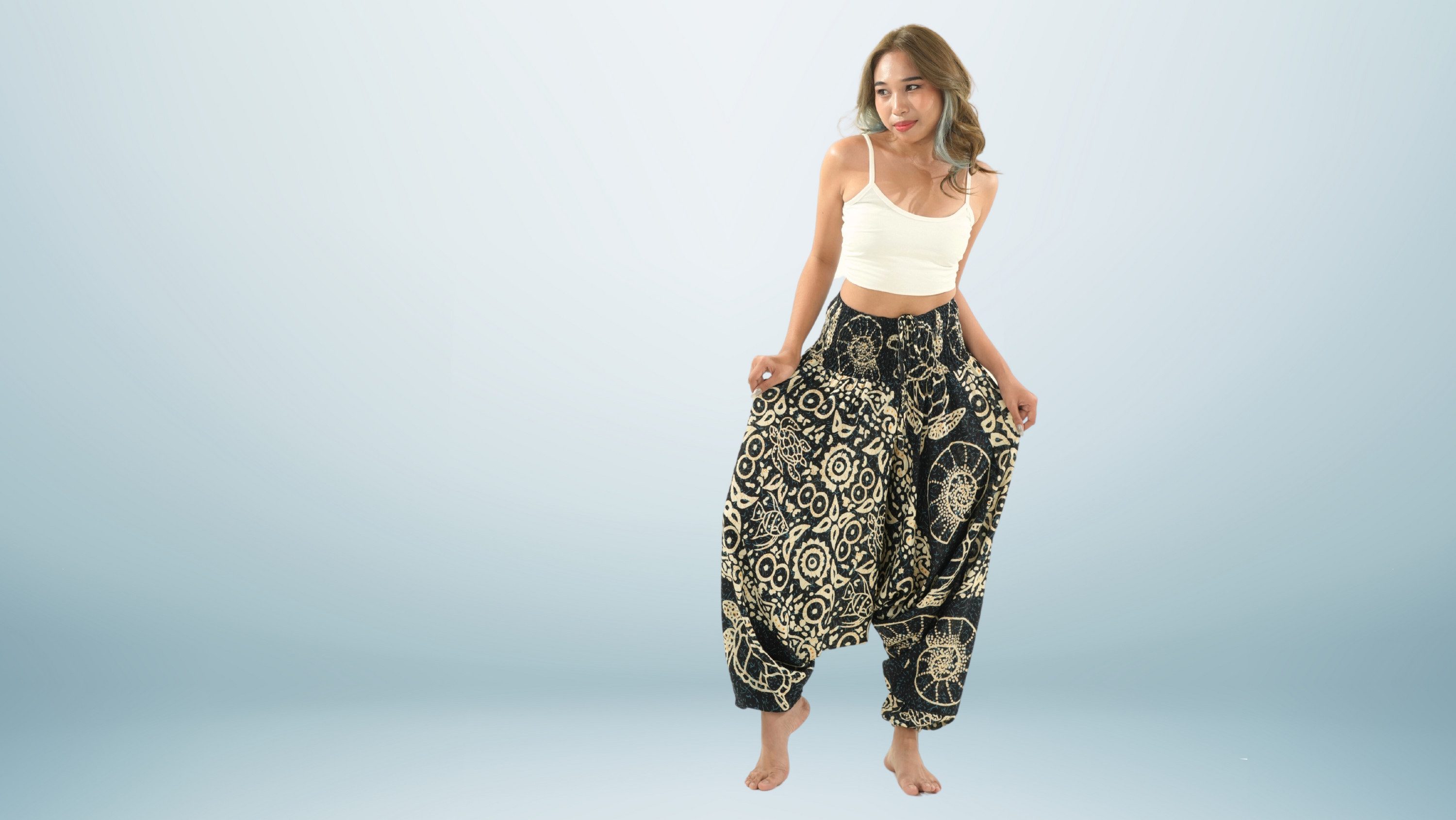 PANASIAM Haremshose Aladinhose aus 100% Viskose weite Haremshose mit breitem Gummibund tropische Genie Hose Buddha Hose Relaxhose lockere Sommerhose Pumphose