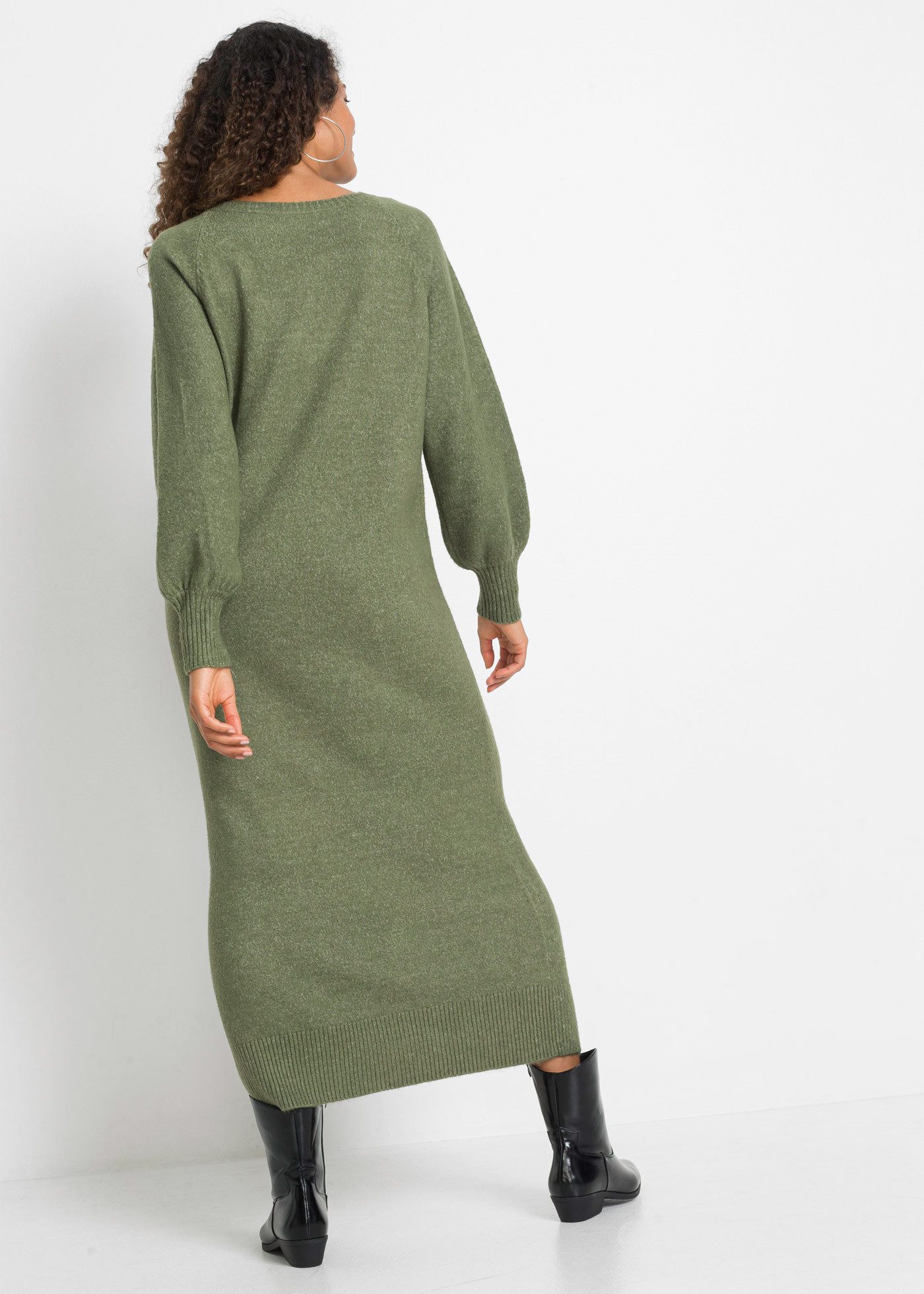 bonprix Strickkleid aus Polyacryl, Polyester und Elasthan, lässig geschnitten, Midilänge