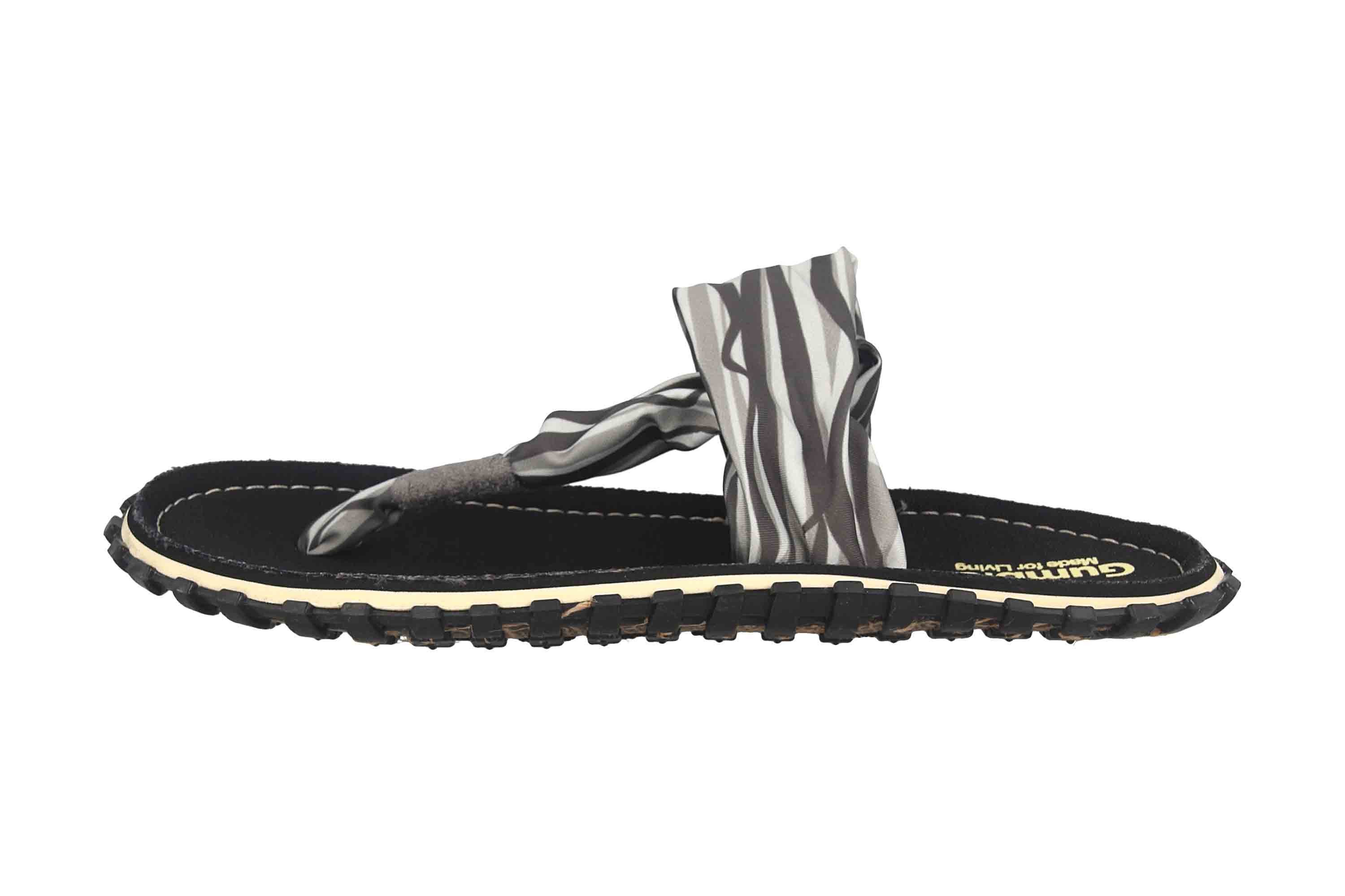 2606 black