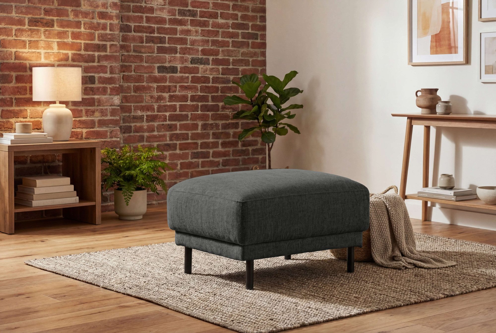 OTTO home Polsterhocker Sveeva, 73x57 cm, schwarze Metallfüße, langlebiger Webstoff, viele Farben zur Auswahl