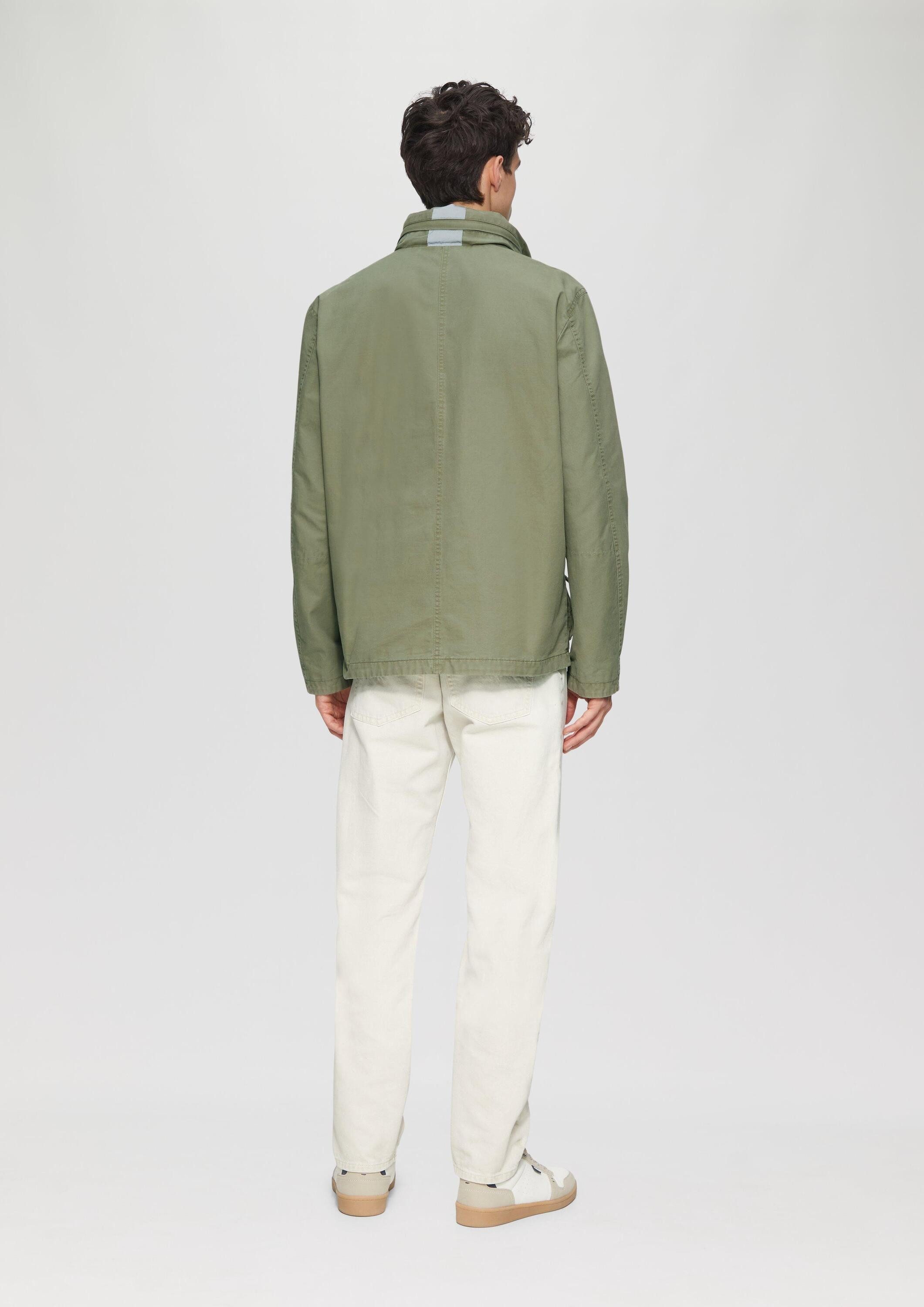 s.Oliver Funktionsjacke Outdoor-Jacke Jacke im Utility-Stil mit Kapuze im Kragen
