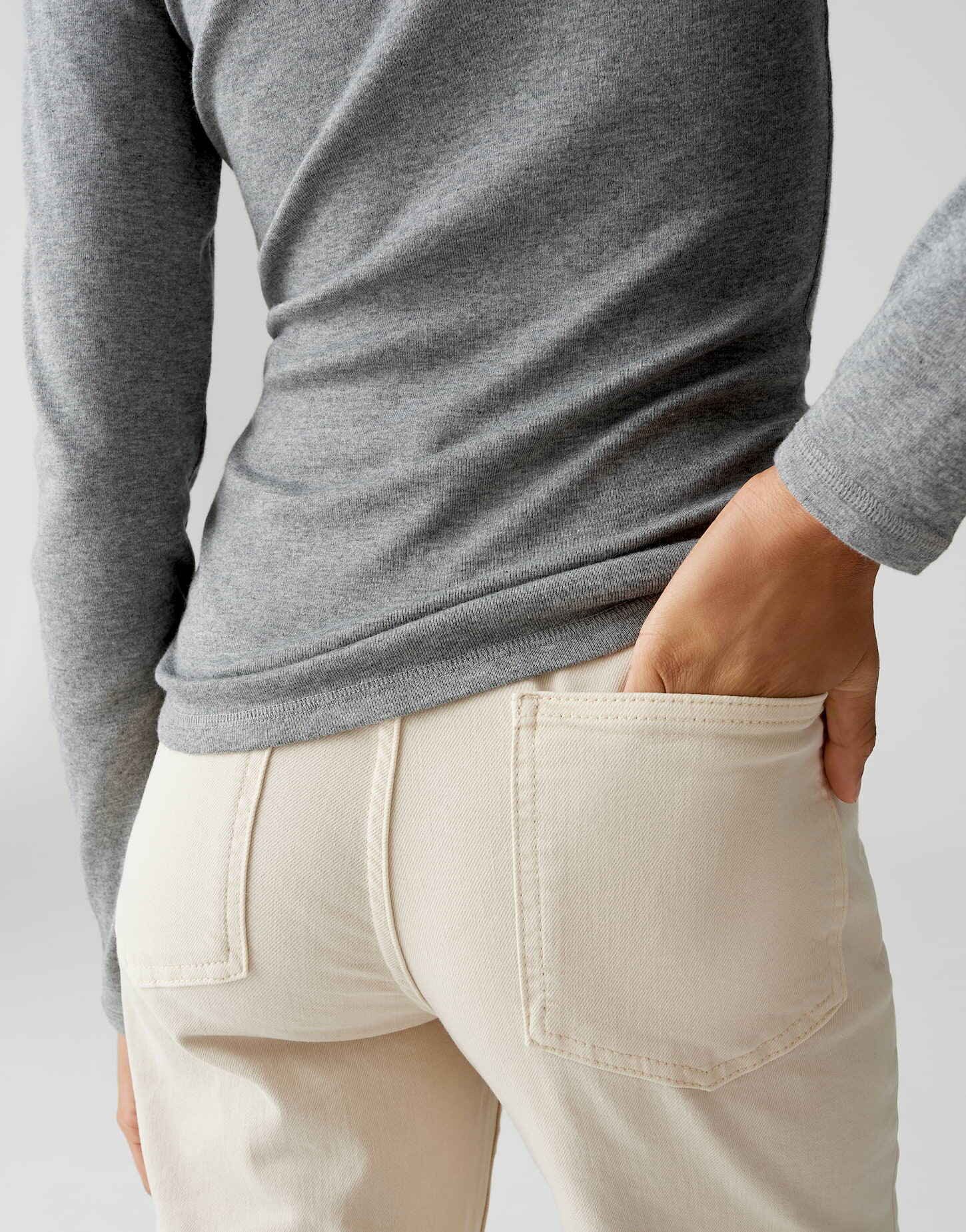 OPUS Langarmshirt SORANA aus Baumwollmix figurbetont geschnitten, weicher Griff, weiter Rundhalsausschnitt – Bild 5 von 5