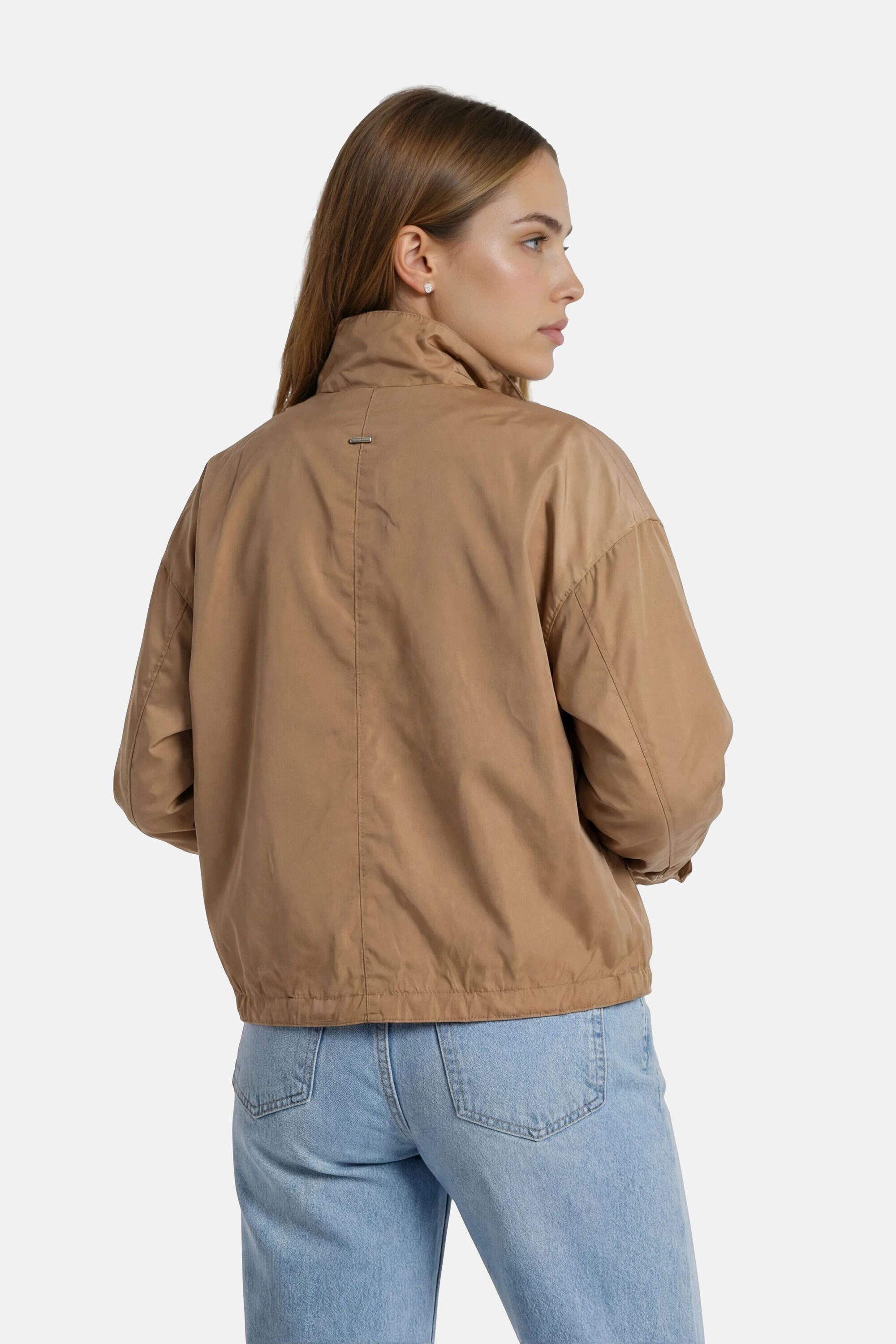 White Label Outdoorjacke (1-St) Ärmel mit verstellbaren Riegeln