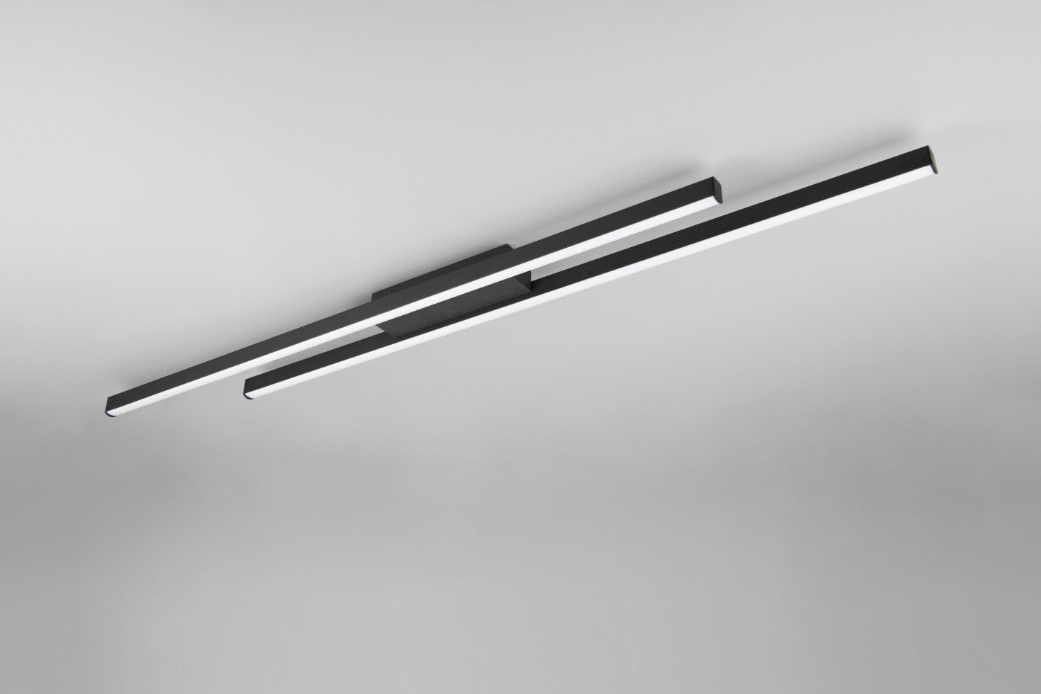 TRIO Leuchten Deckenleuchte Trio Leuchten LED Deckenleuchte Odio 28W schwarz, Inkl. Leuchtmittel, Nicht dimmbar ohne Bewegungsmelder