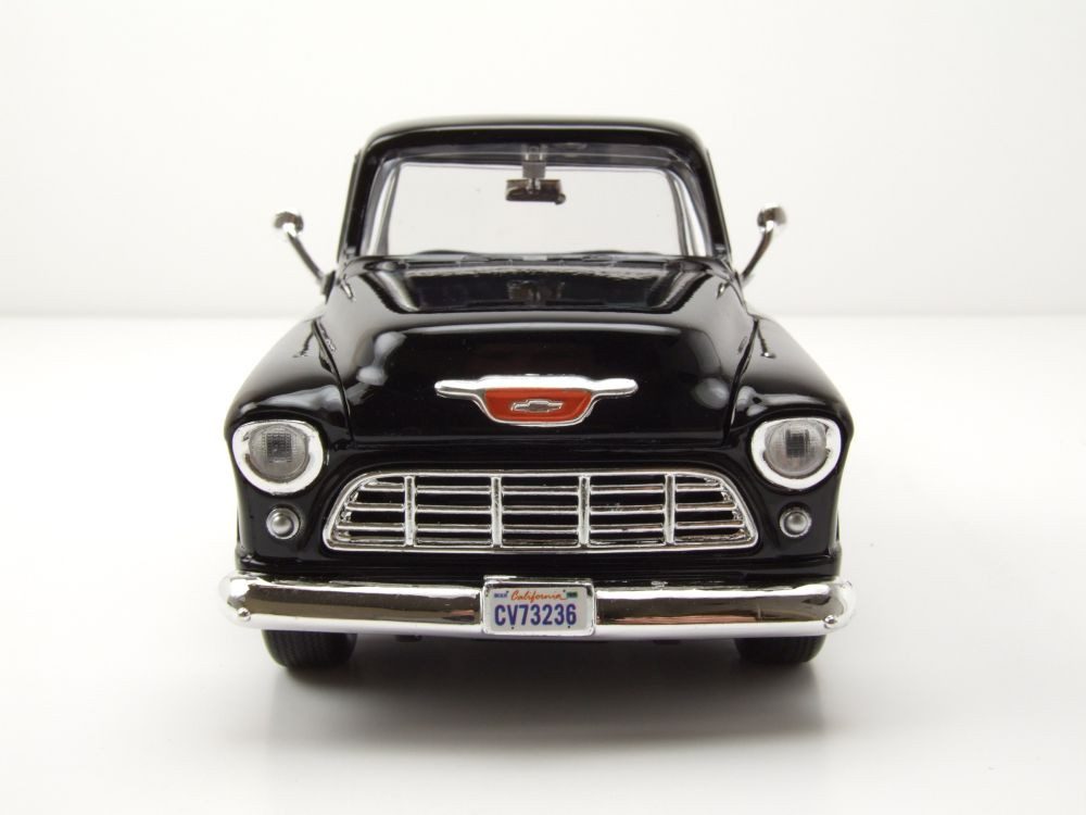 Motormax Modellauto Chevrolet Stepside Pick Up 1955 schwarz Modellauto 1:24 Motormax, Maßstab 1:24
