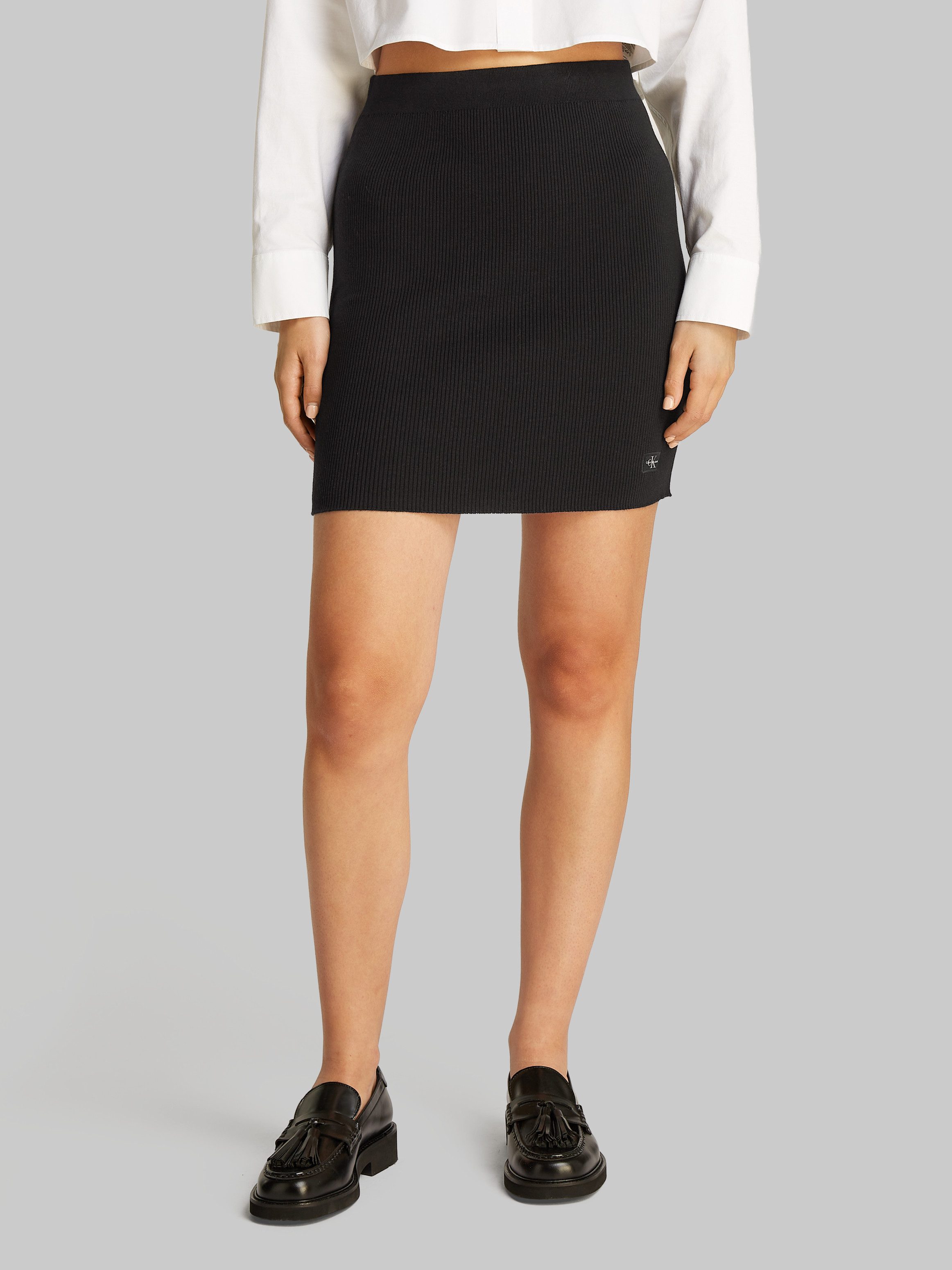 Calvin Klein Jeans Minirock WOVEN LABEL SWEATER SKIRT aus Rippware günstig online kaufen