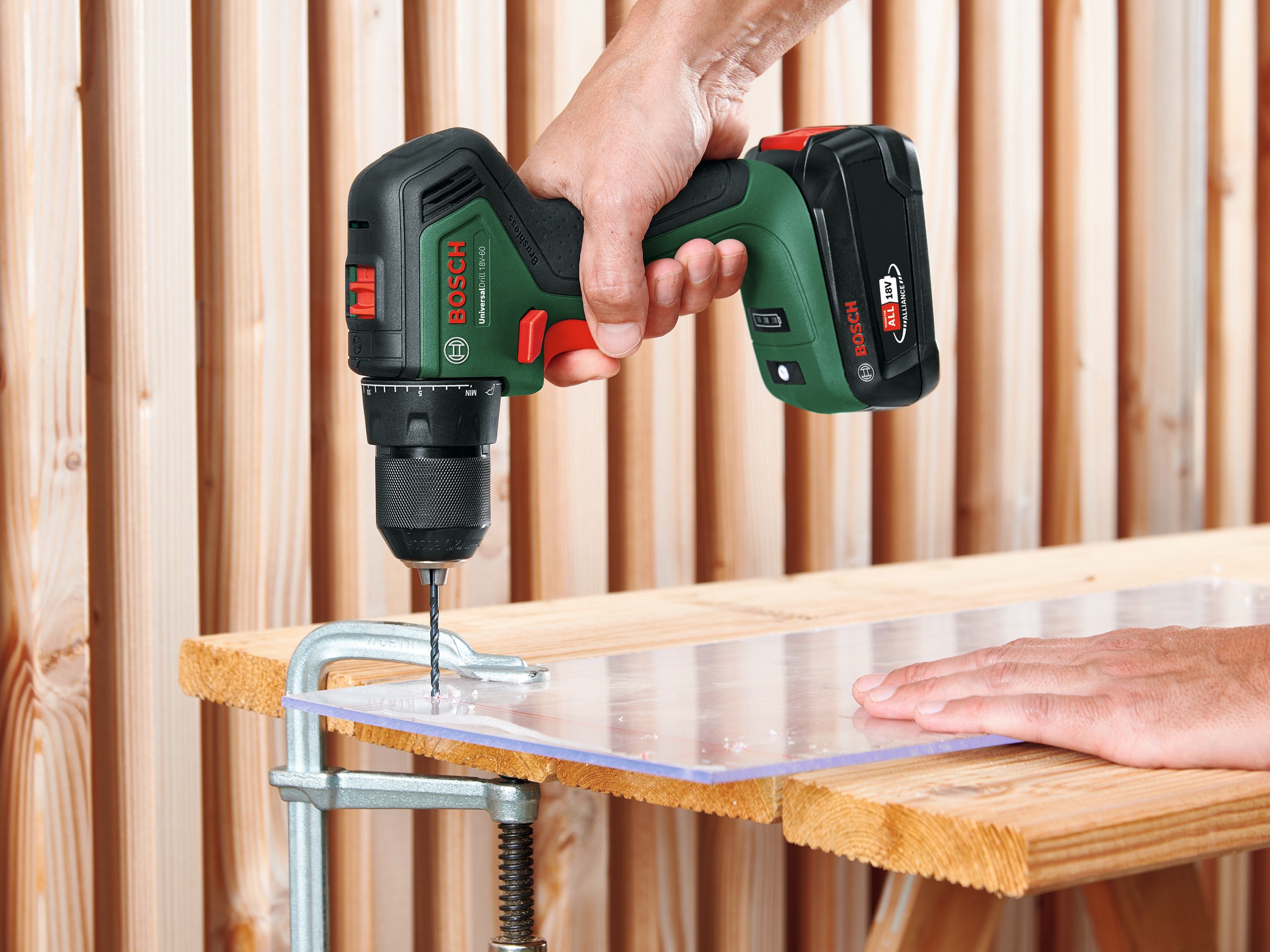 Bosch Home & Garden Akku-Bohrschrauber UniversalDrill 18V-60, Inkl. Koffer, mit 2 Akkus 18V/2Ah und Ladegerät – Bild 5 von 5