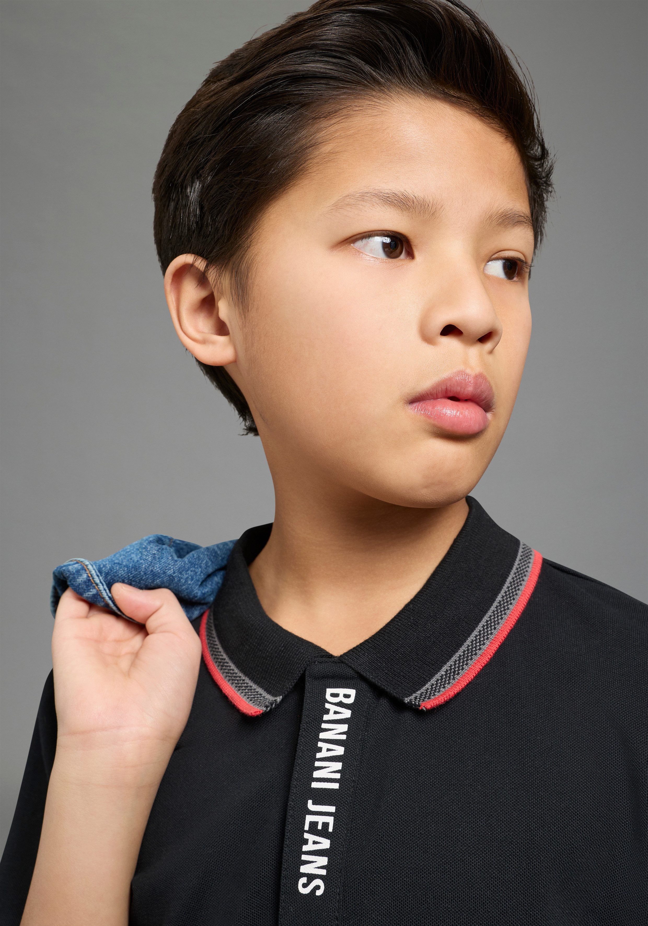 Bruno Banani Poloshirt Piqué-Shirt mit Logo-Print für Jungen Basic-Passform, Kurzarm, mit Knopfleiste, mit Logodruck