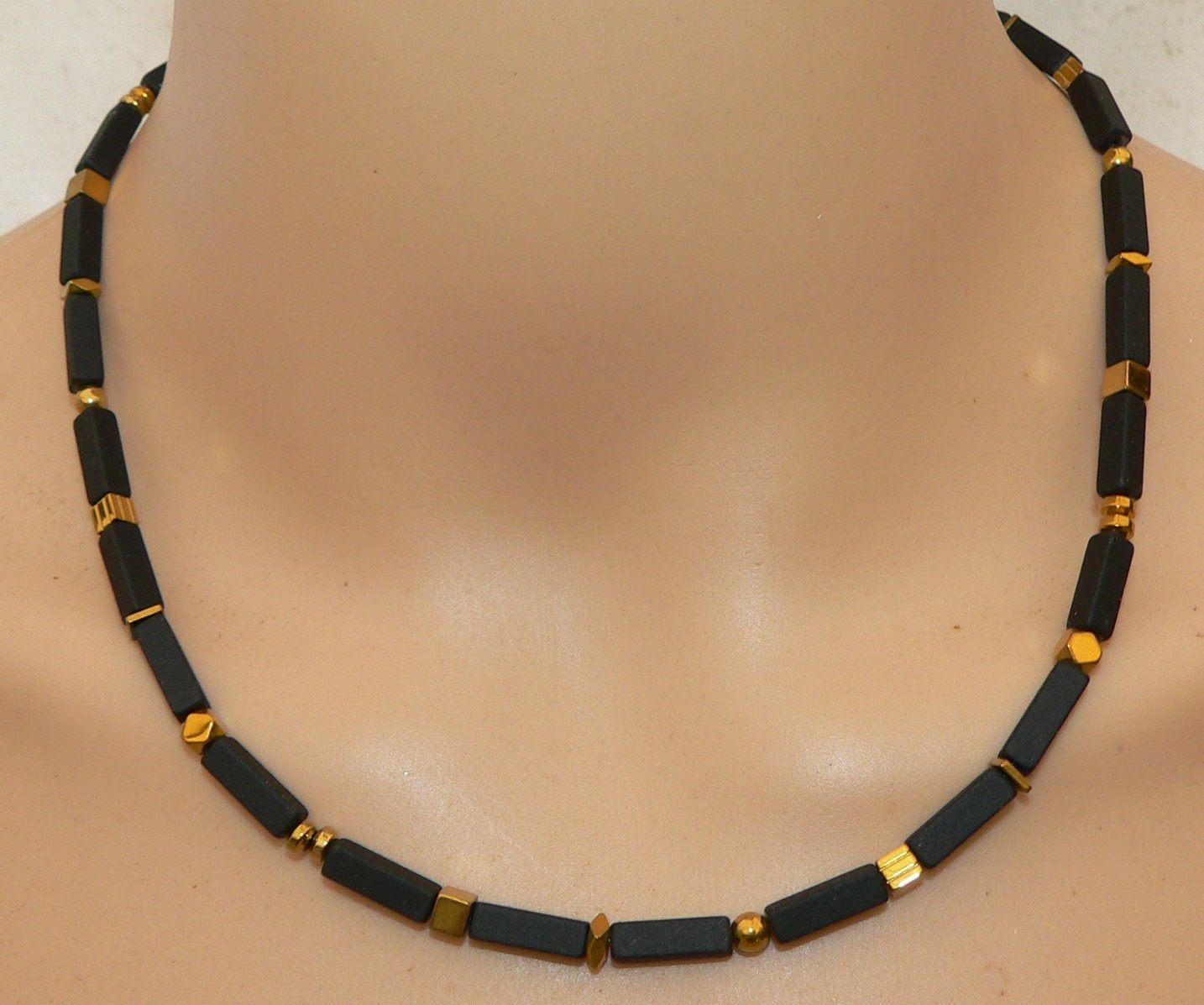 traumschmuck Collier 227a Halskette Collier Schmuck-Edelstein Rechteck Hämatit schwarz (incl. Schmuckbox), handgefertigt, Made in Germany