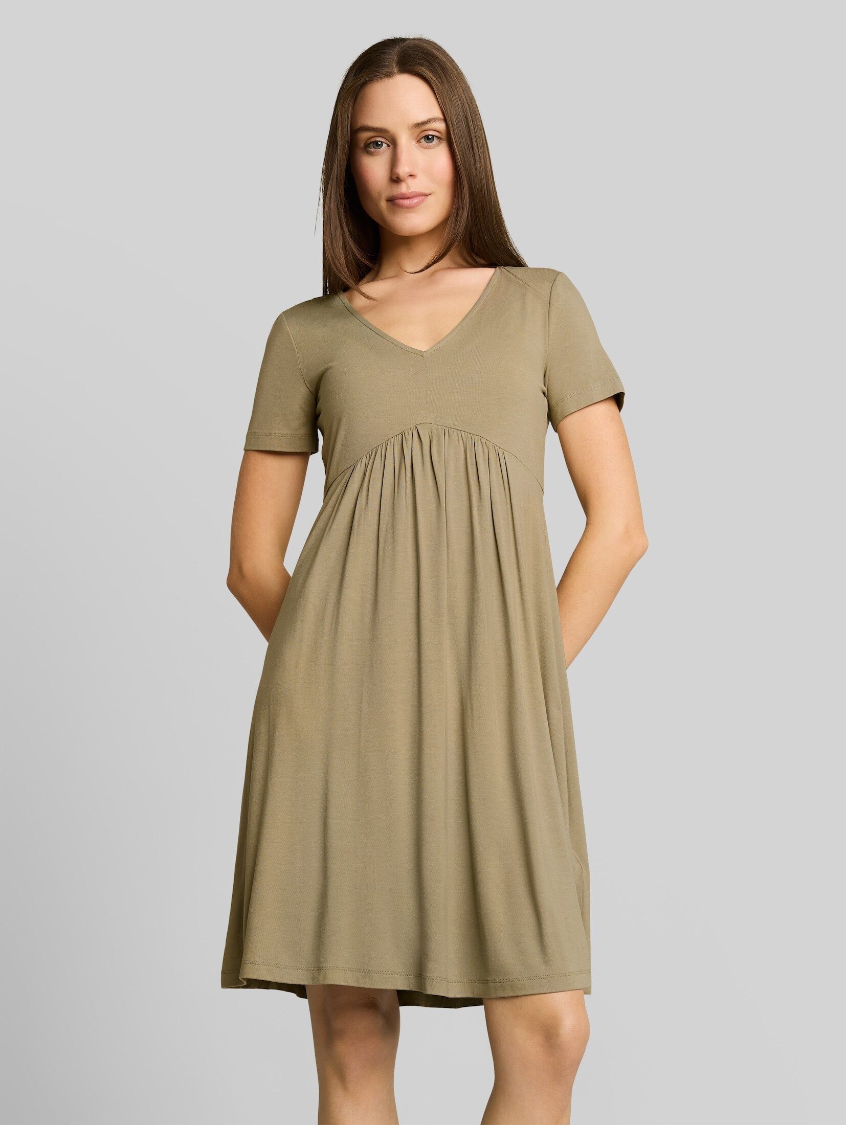 TOM TAILOR Sommerkleid Kleider & Jumpsuits Jerseykleid mit V-Ausschnitt