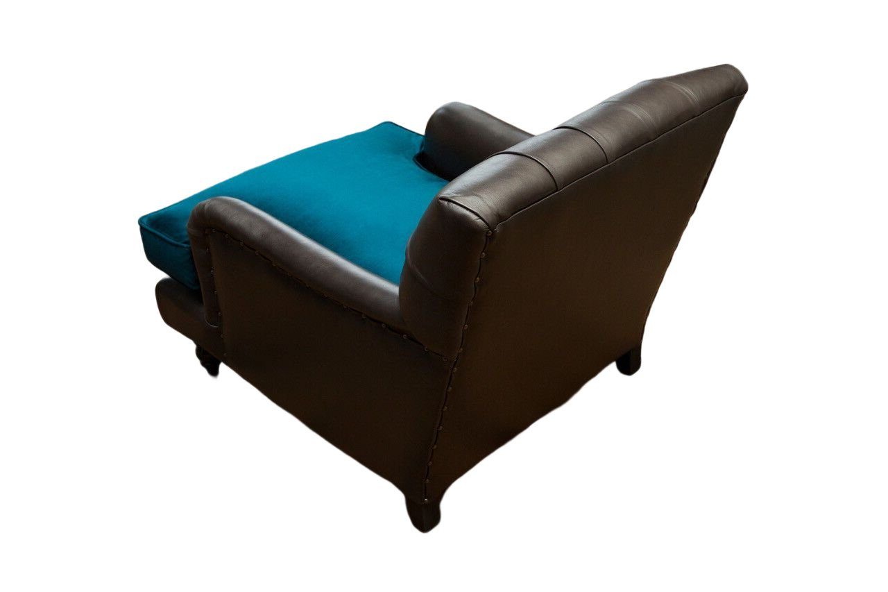 JVmoebel Chesterfield-Sessel Grau Polstersessel im Chesterfield-Stil mit Lederbezug und Holzfüßen (Packung, Sessel), Made in Europa