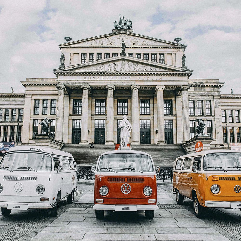 Jochen Schweizer Erlebnisgutschein VW Bulli fahren Berlin (60 Min), Euer Woodstock-Abenteuer auf 4 Rädern!