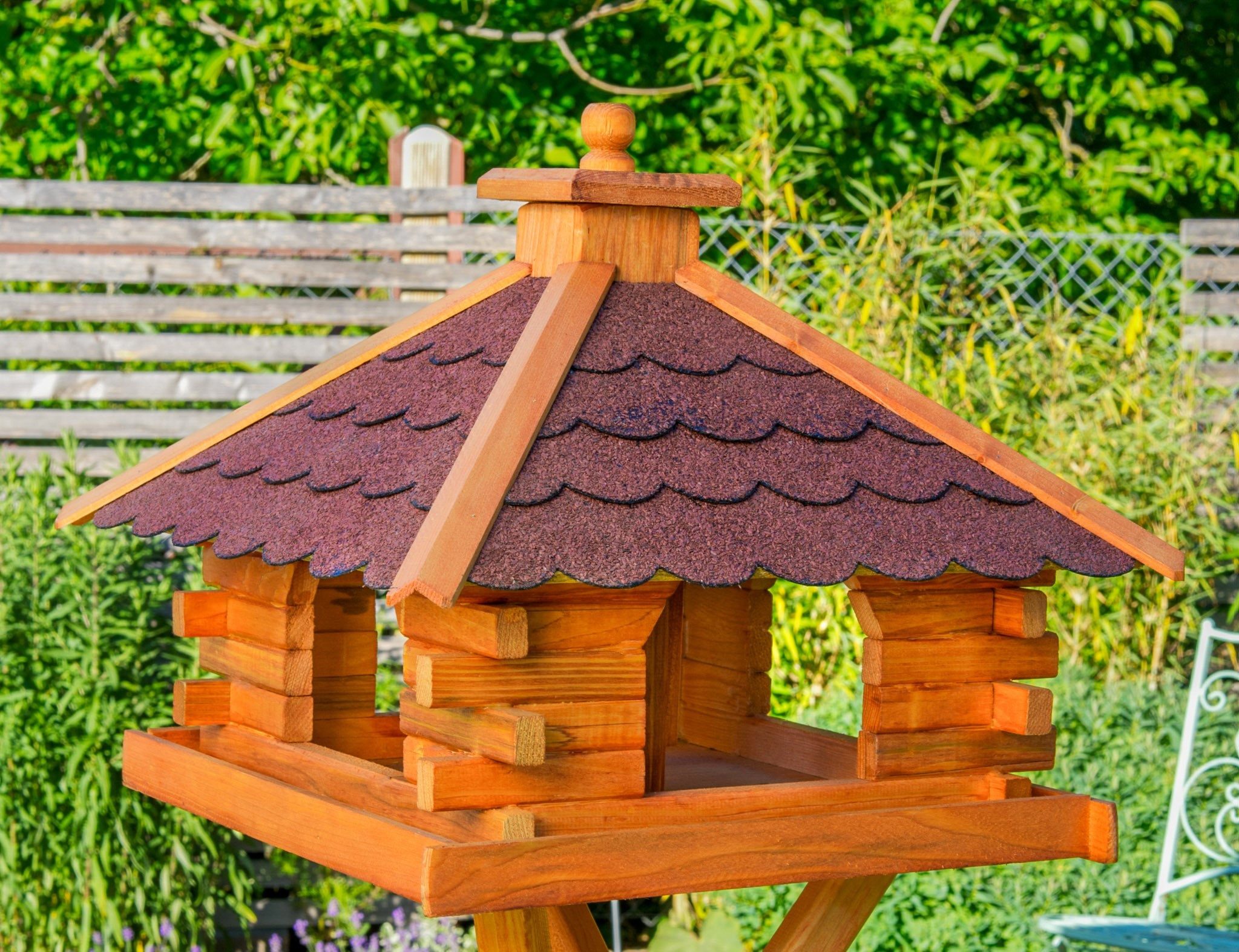Vogelhaus XXL Futterhaus Vogelhaus mit Bitumenschindeln in versch. Dachfarben