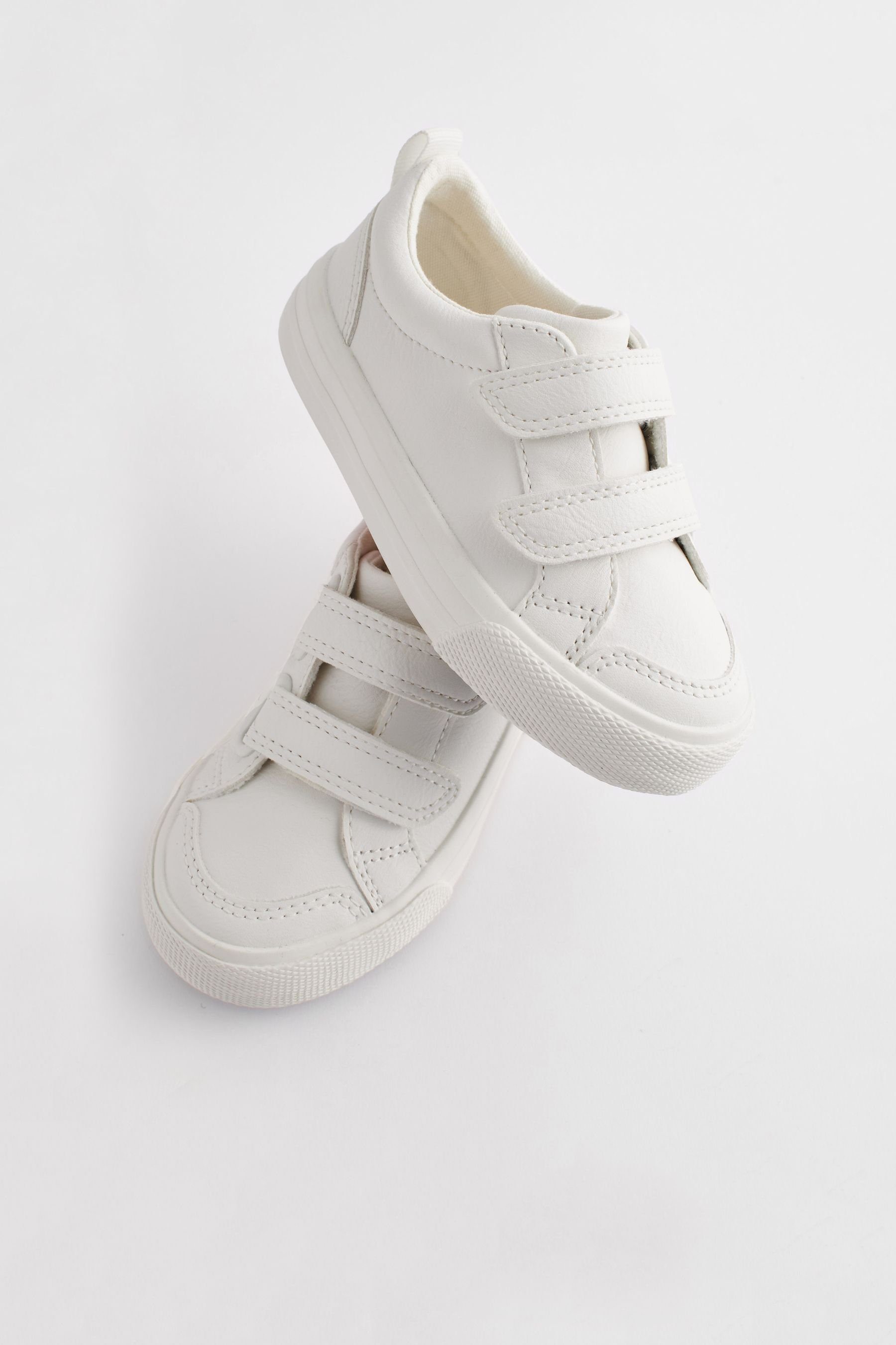 Next Schuhe mit Doppelklettverschluss, weite Passform Sneaker (1-tlg)