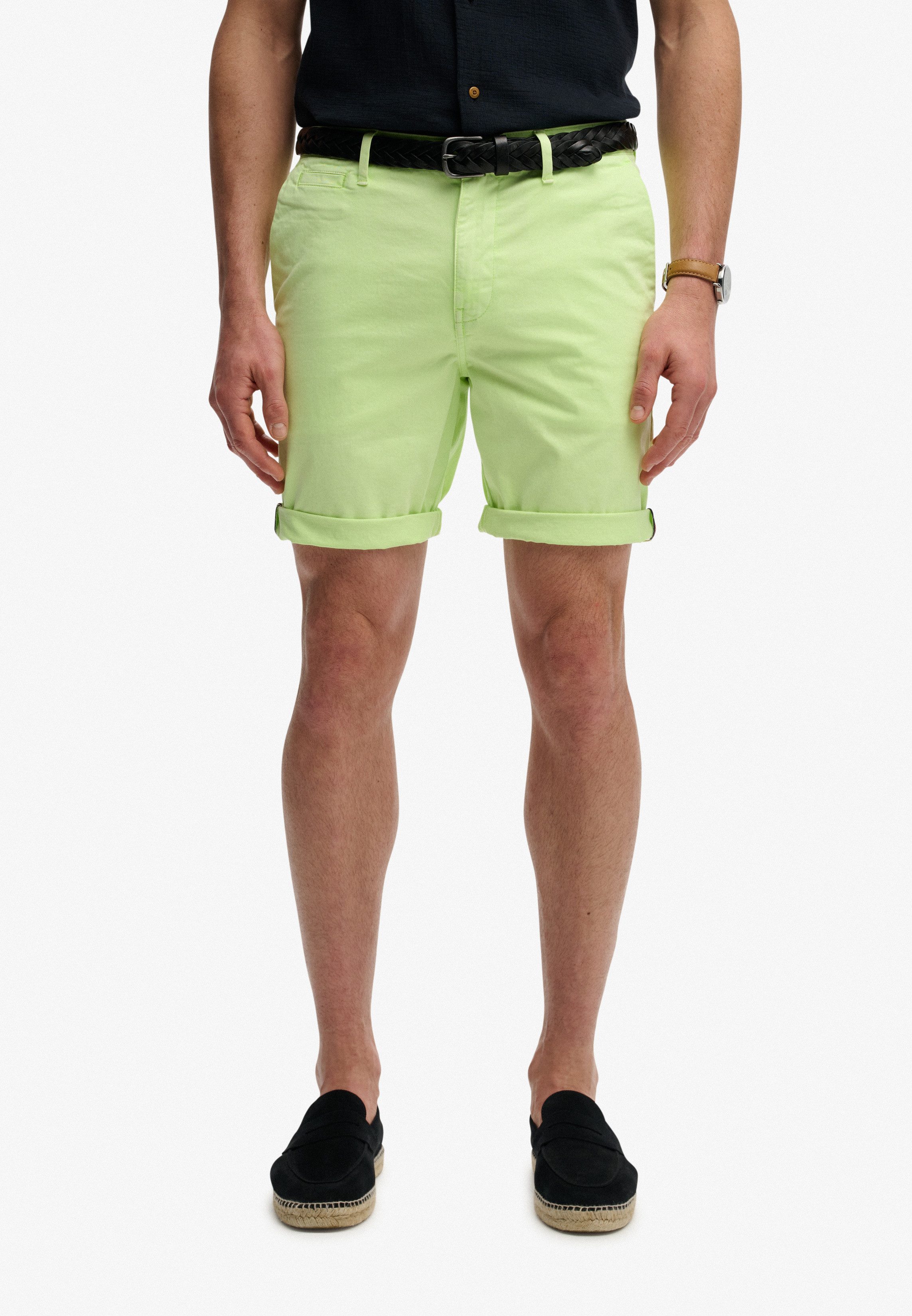 Superdry Chinoshorts PREMIUM REGULAR CHINO SHORT aus Baumwollmischung mit Elasthan, Relaxed Fit, unifarben, knielang