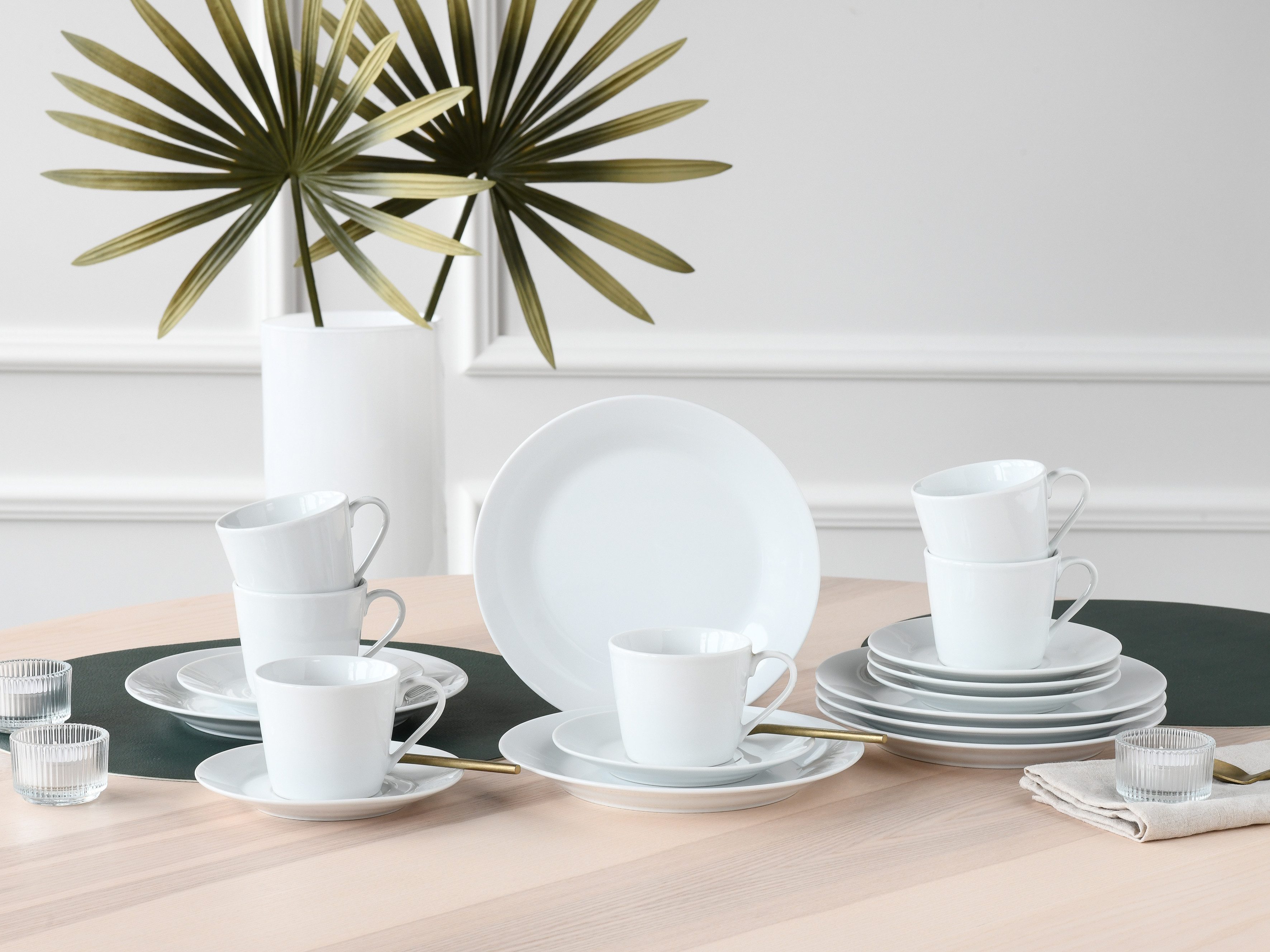 CreaTable Kaffeeservice BASE Weiß, Service 18-tlg. (18-tlg), 6 Personen, Porzellan, Klassisch, Zeitlos, Der Alleskönner