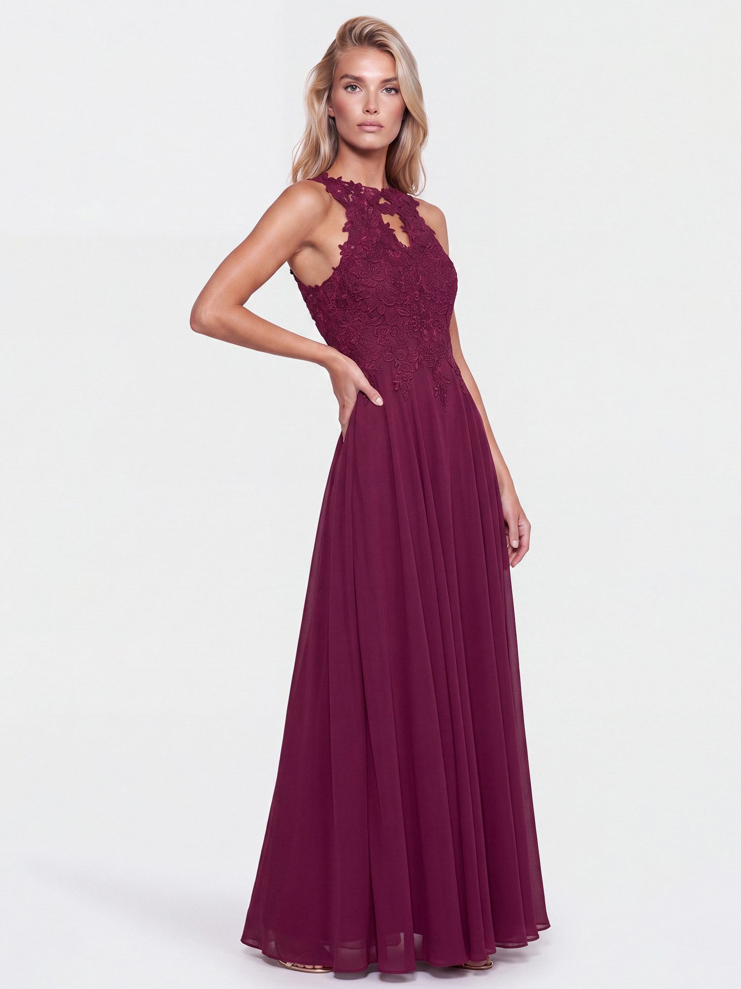 Apart Abendkleid mit floraler Spitze und Chiffon