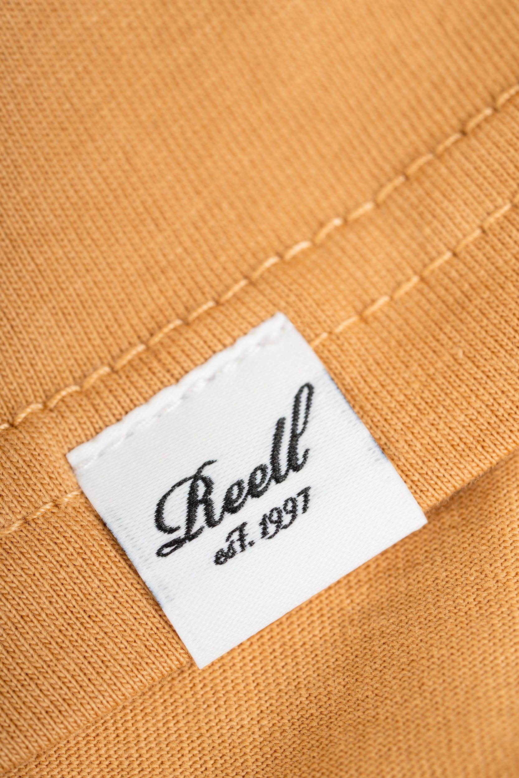 T-Shirt Staple Logo
