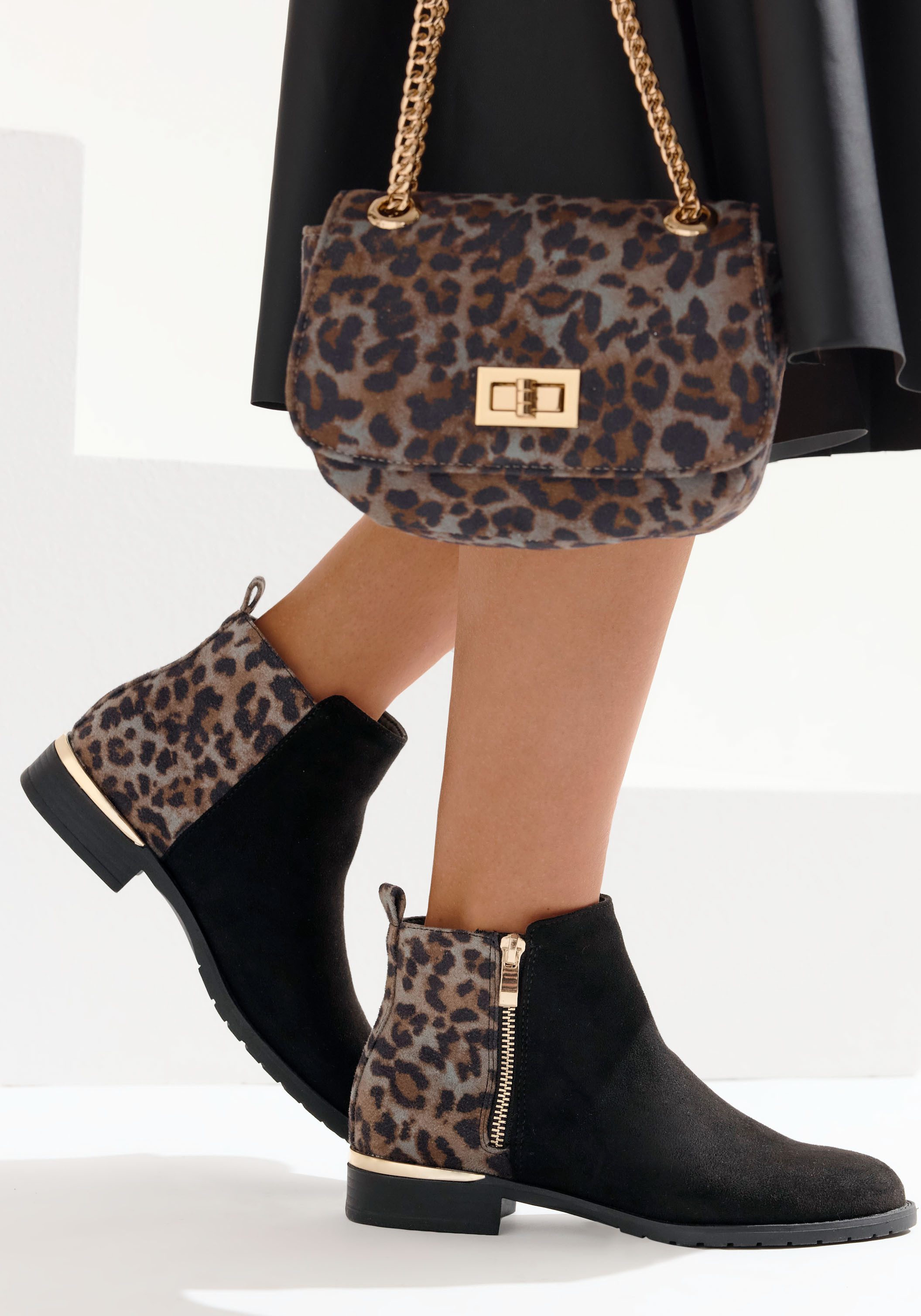 LASCANA Ankle Boots, Stiefel Stiefelette mit Leo-Print VEGAN günstig online kaufen