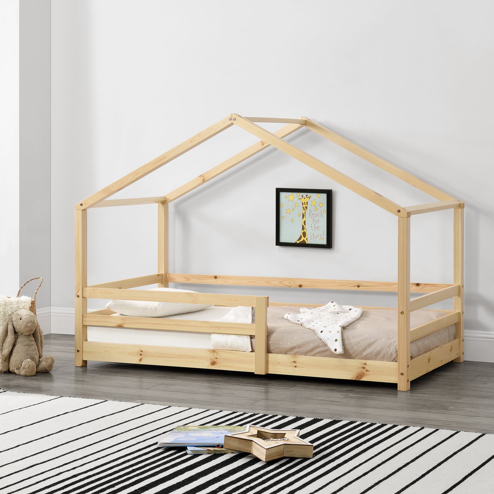 en.casa Hausbett, »Knätten« in Haus-Optik mit Rausfallschutz 90x200 cm Holzfarben