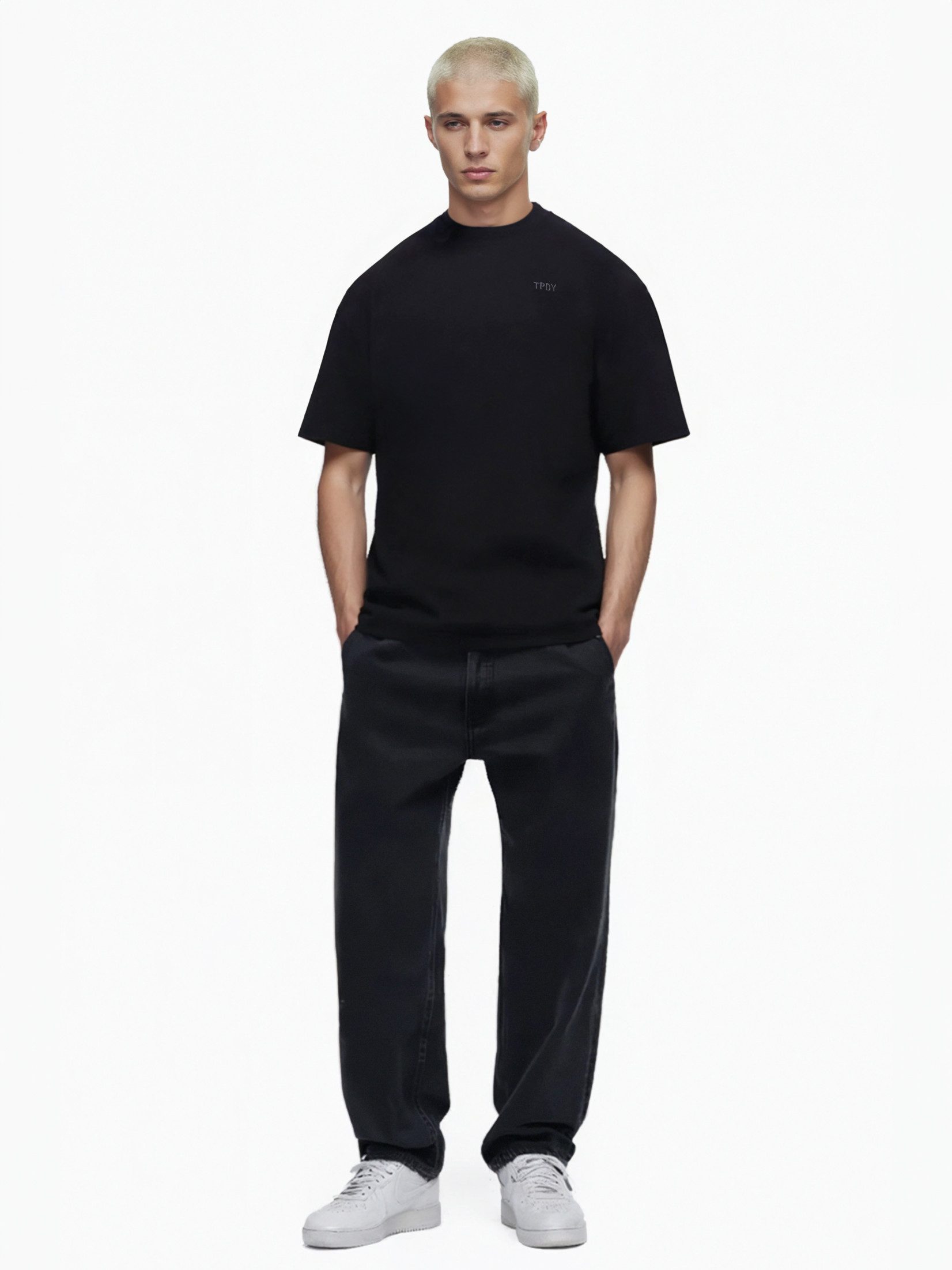 trueprodigy Oversize-Shirt Haram Logostickerei Rundhals dicker Stoff