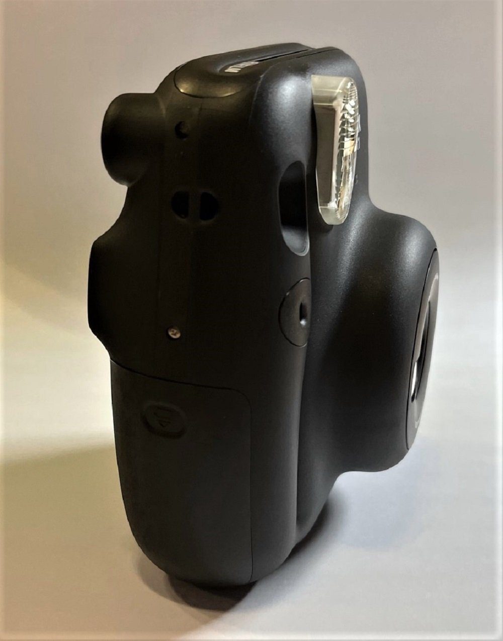 FUJIFILM 11 Mini Instax mit Sofortbildkamera Film Charcoal-Gray Aufnahmen inklusive 10