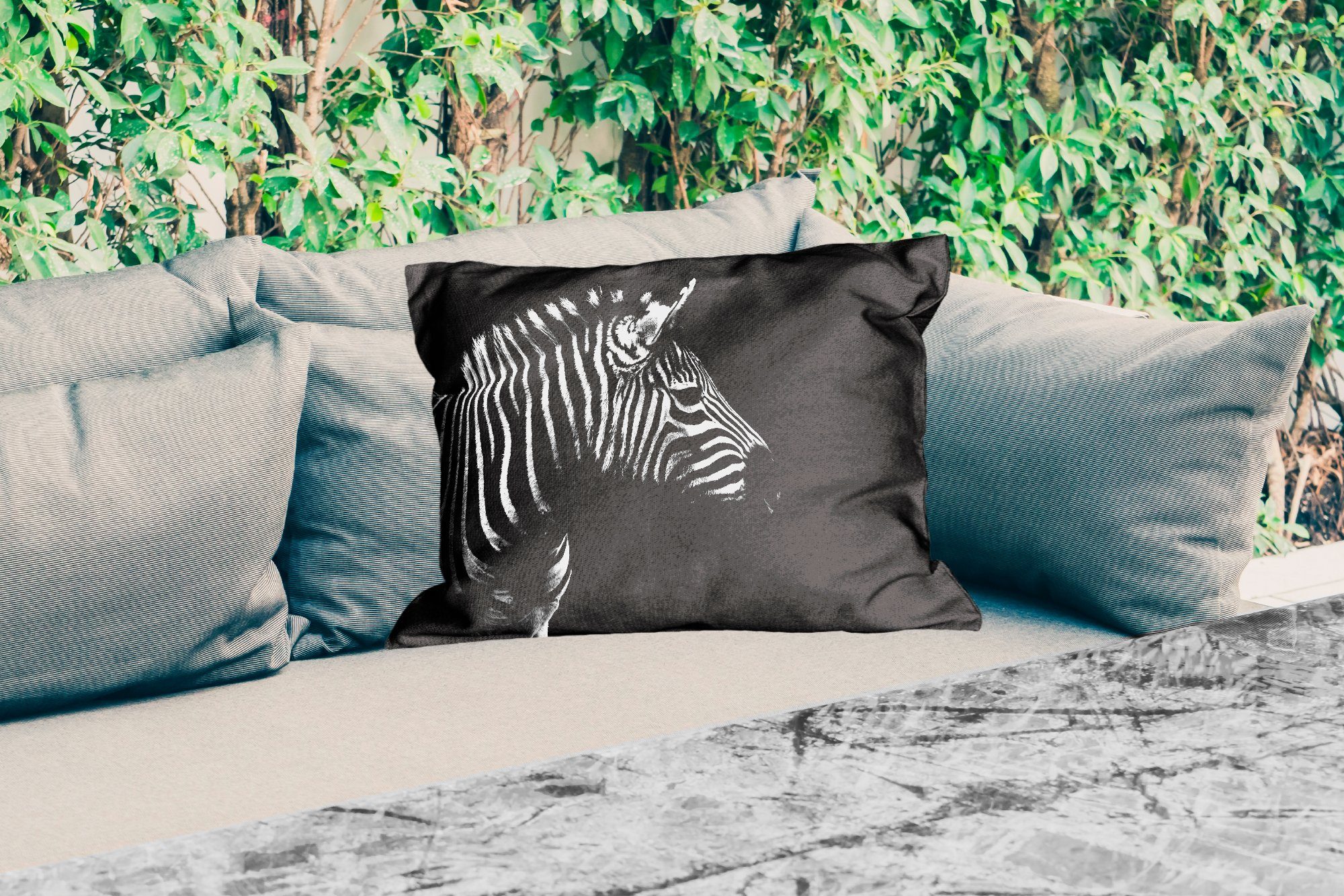 Dekokissen Weiß Zebra - Tiere, - MuchoWow Polyester, Schwarz Kissenhülle - - Porträt Outdoor-Dekorationskissen, Dekokissenbezug,