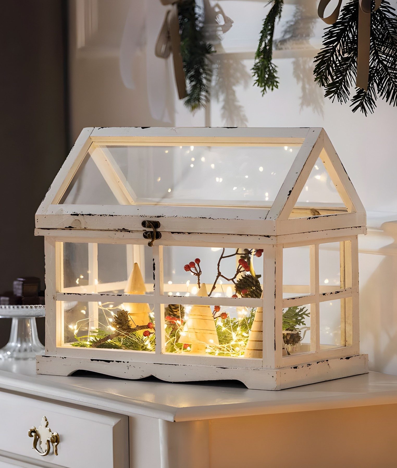 Dekoleidenschaft Dekoobjekt Mini-Gewächshaus "Shabby" aus Holz weiß 37x21x31 cm, kleines Terrarium, Indoor Treibhaus, Deko Zimmergewächshaus für Tisch & Fenster – Bild 4 von 5