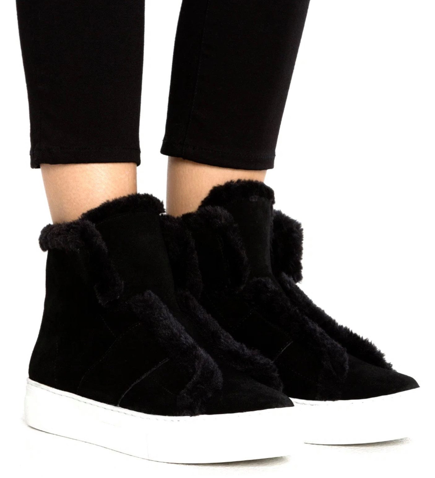 DKNY Donna Karan mit Faux-Futter City-Style trifft auf Winterkomfort Sneakerboots Ein stylisches Statement für kalte Tage