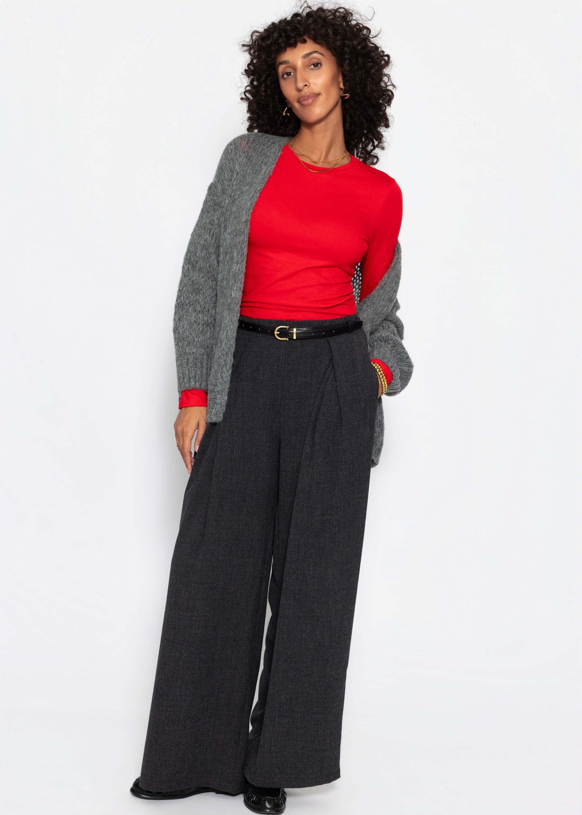 SASSYCLASSY Langarmshirt Langarmshirt mit Rundhalsausschnitt für Damen Oberteil mit langen Armen in Rot – Bild 3 von 5