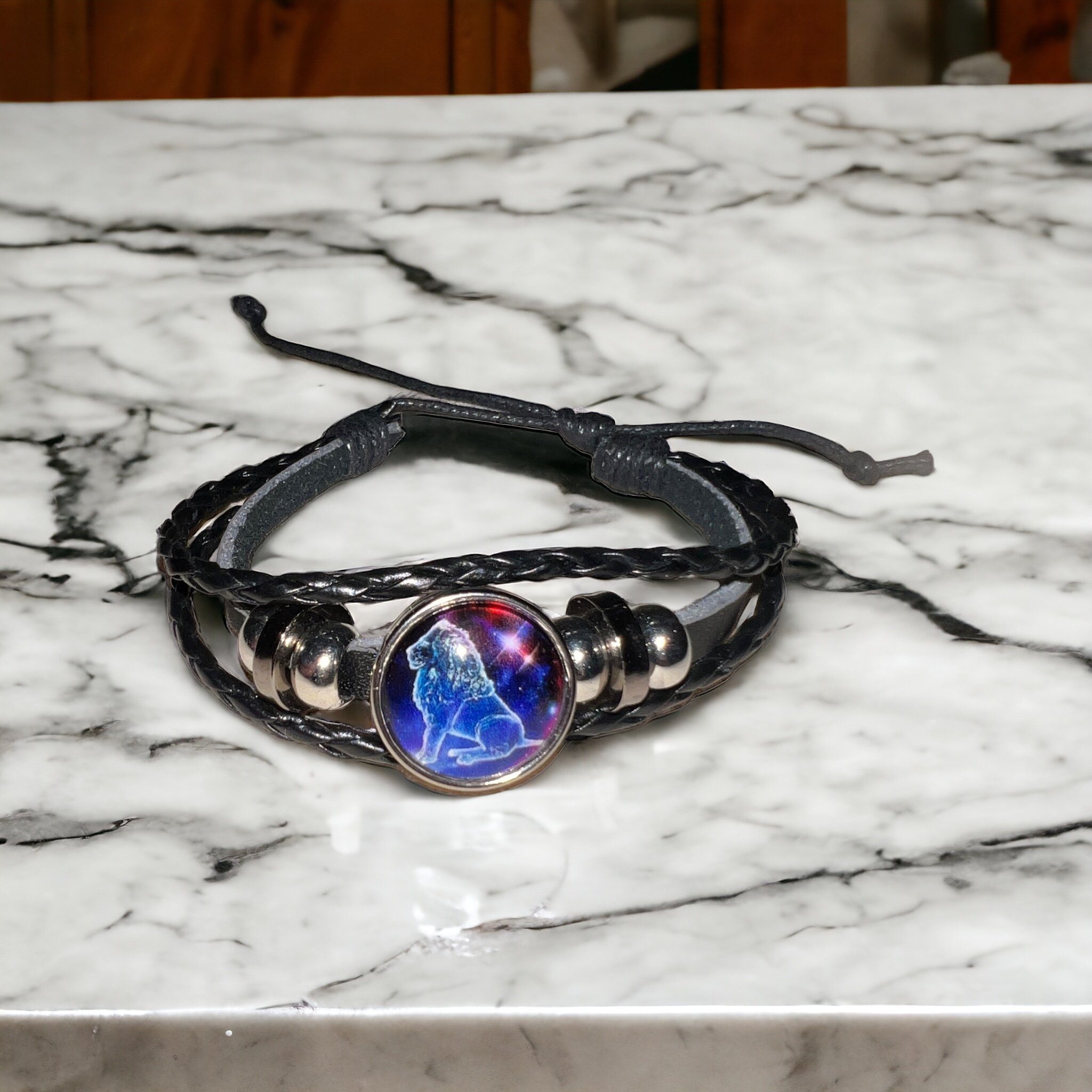 Stelby Armband mit Gravur Sternzeichen Löwe mit 3D Gravur im Glas (Weihnach günstig online kaufen