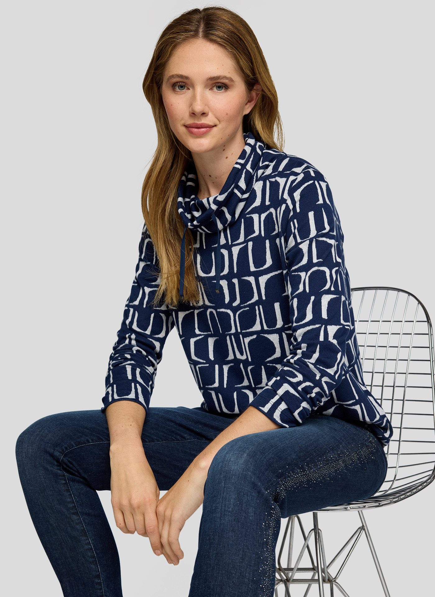 Rabe Langarmshirt mit grafischem Muster und gerafftem Kragen mit Kordelzug günstig online kaufen