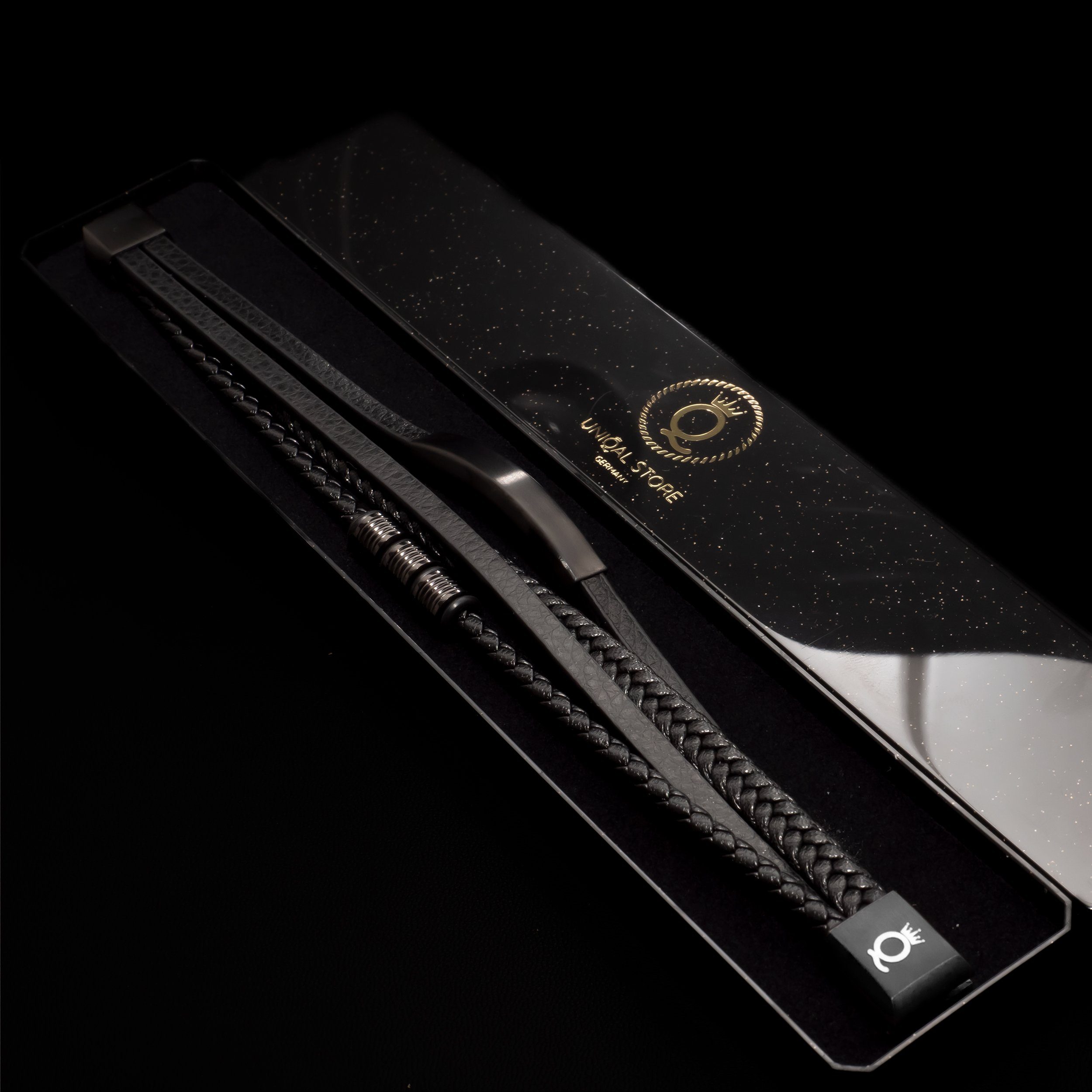 UNIQAL.de leather bracelet for men "SHAPE" handmade, braided, adjustable (classic, casual, elegant), made of cowhide, stainless steel magnetic clasp with extension link